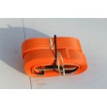 2x Towing/lifting straps. V