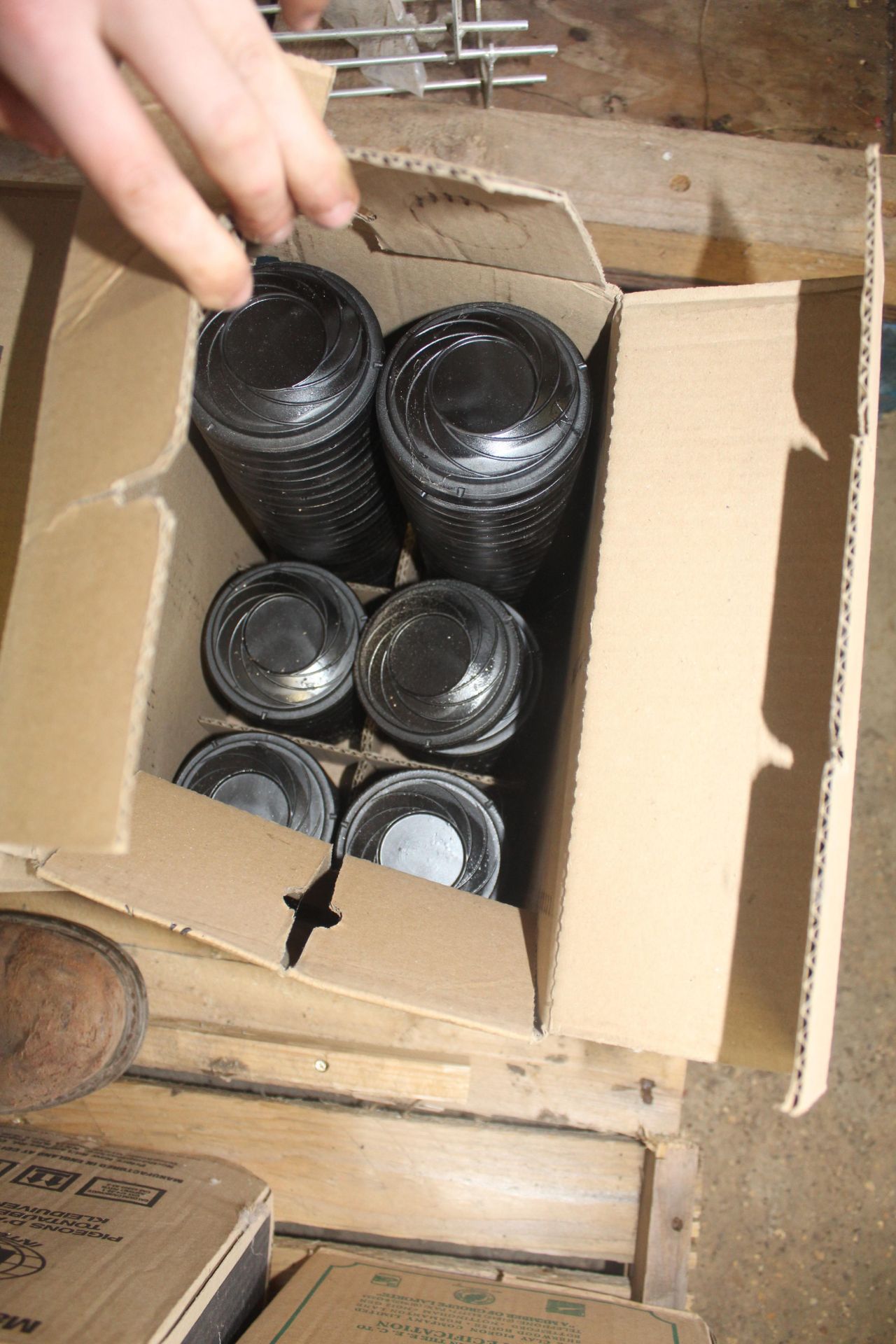 Quantity of clay pigeons. - Image 4 of 4