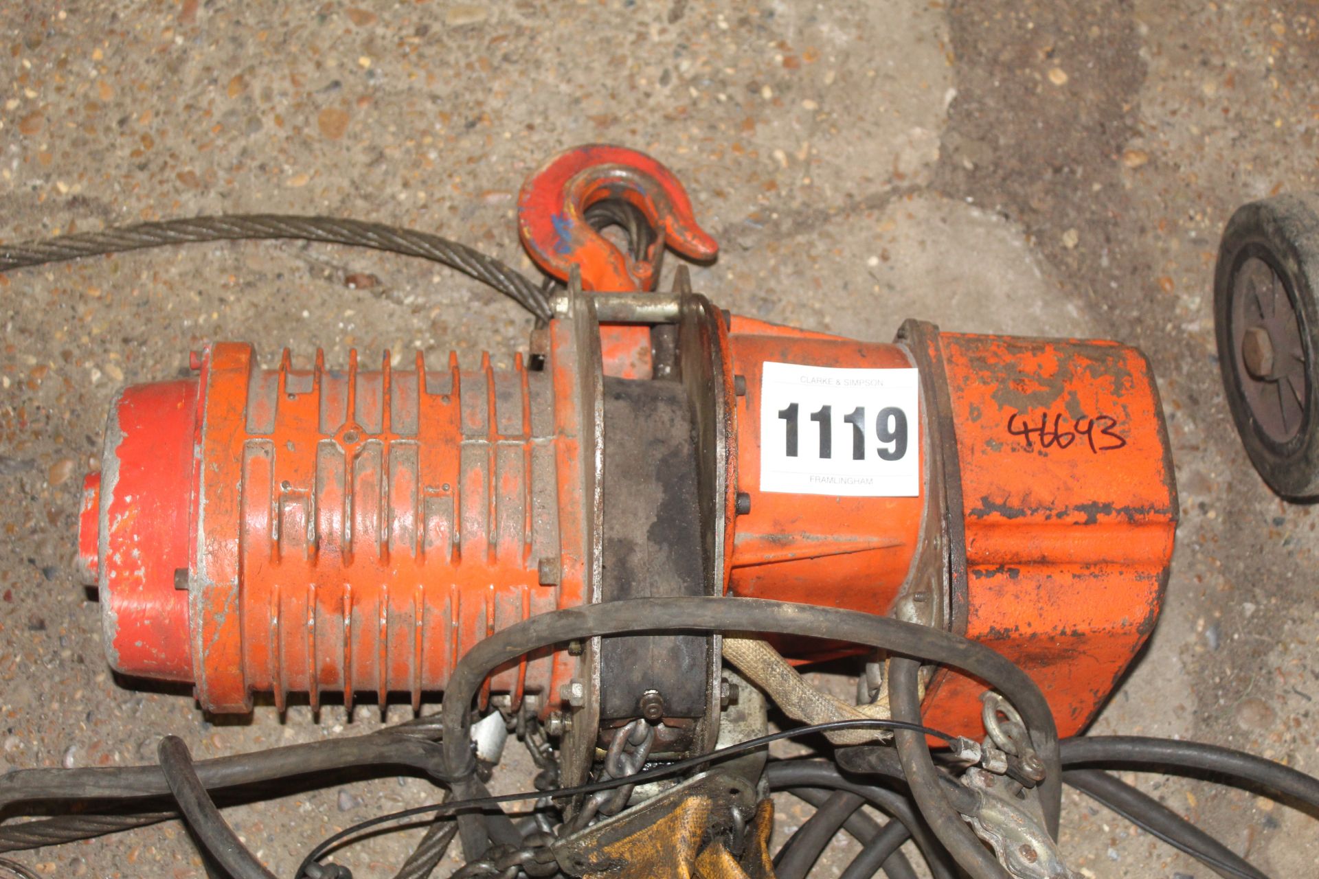 Large electric overhead winch. V - Image 4 of 7