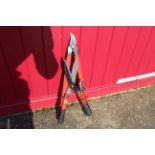 Lopper, shear & secateur set. V