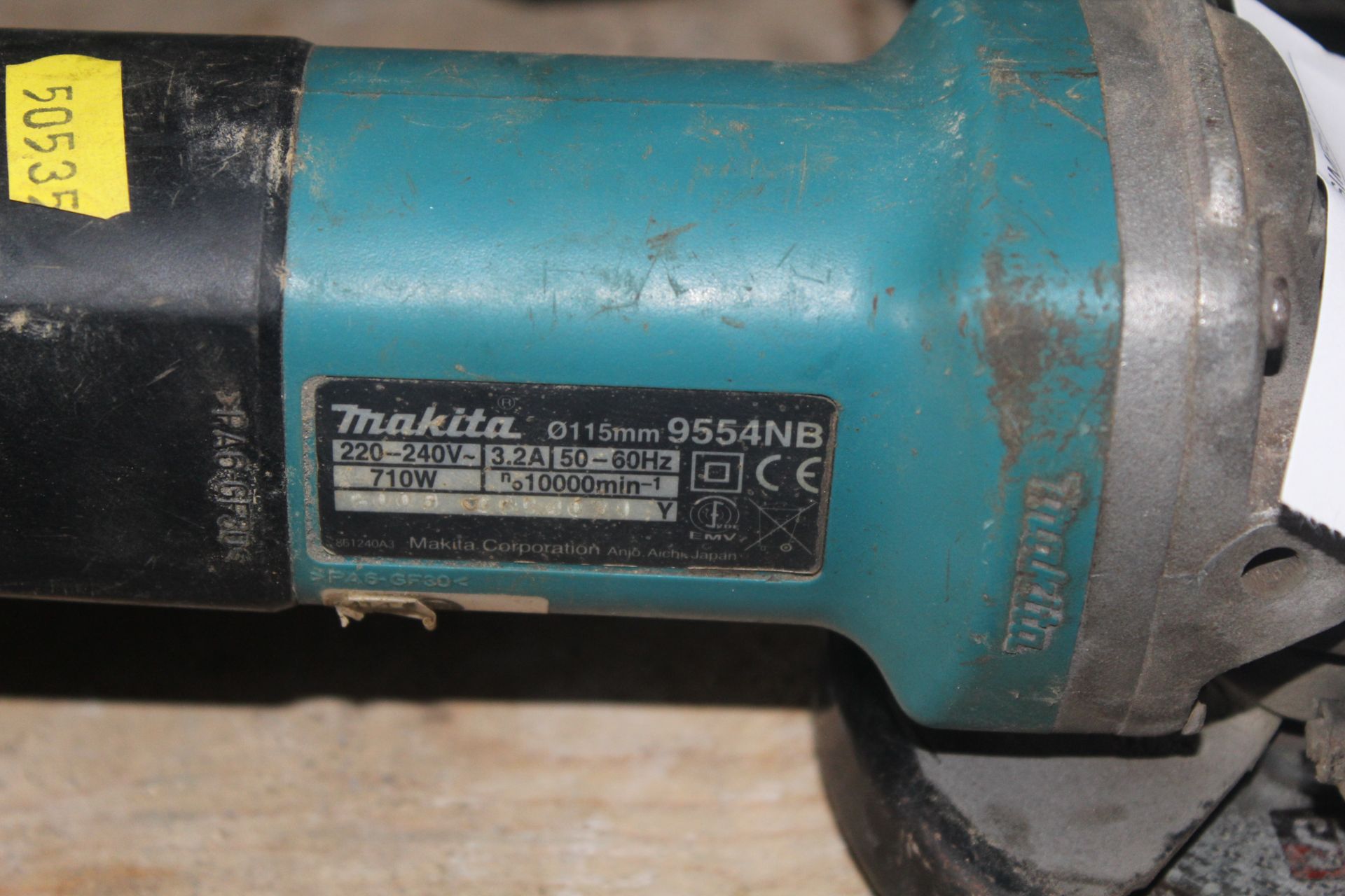 Makita angle grinder (no cable). V - Image 3 of 3