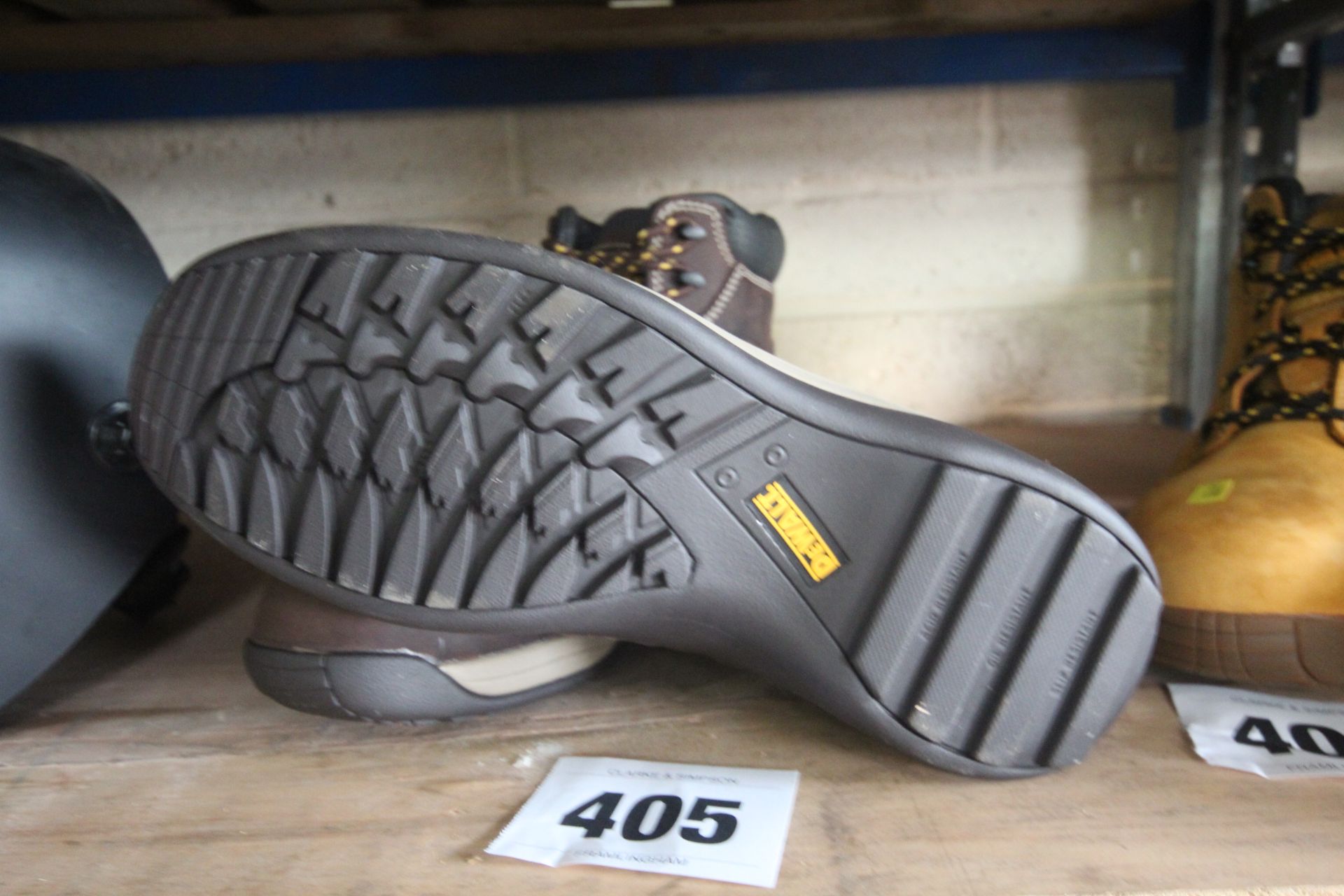 Pair of unused Dewalt size 11 work boots. - Image 2 of 2