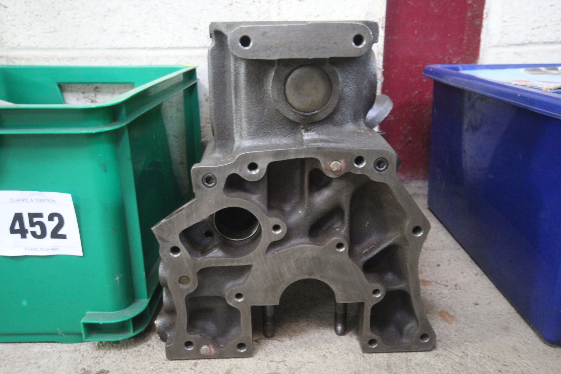 MGB 1800cc block. With various parts including con - Bild 3 aus 6