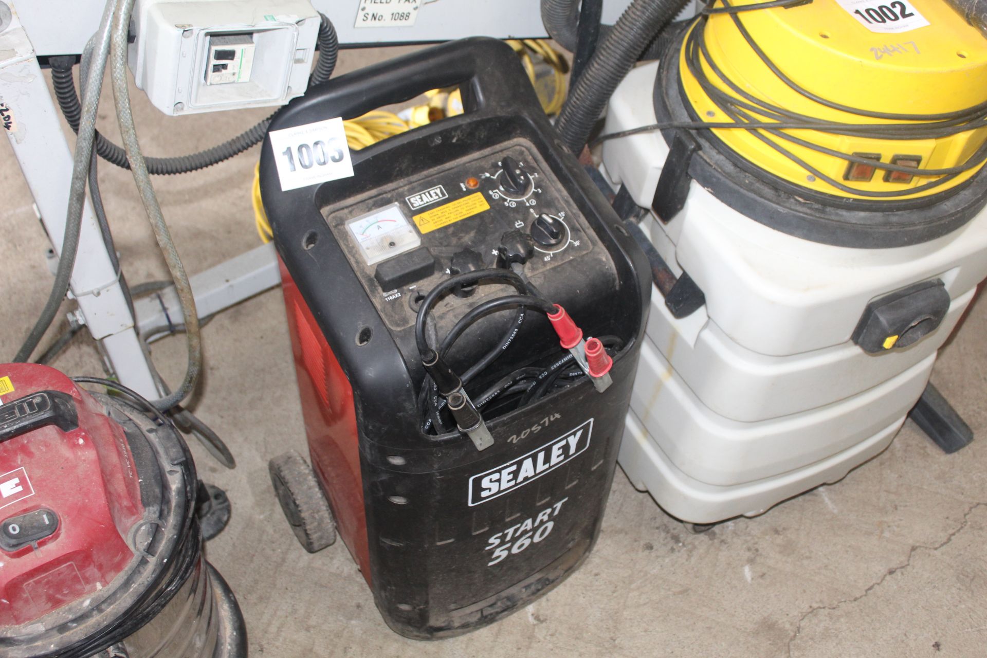 Sealey Start 560 starter charger. V