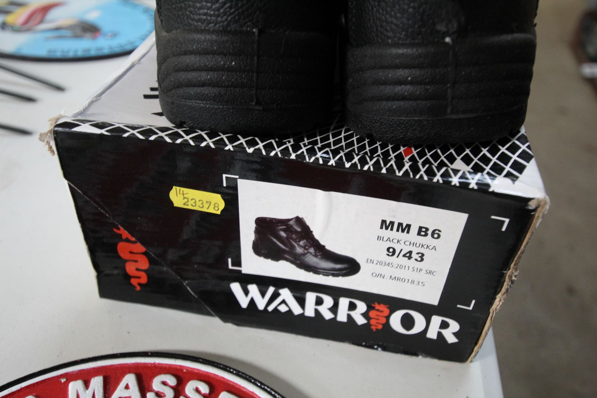 Warrior Size 9 Black Safety Boots. V - Image 3 of 3