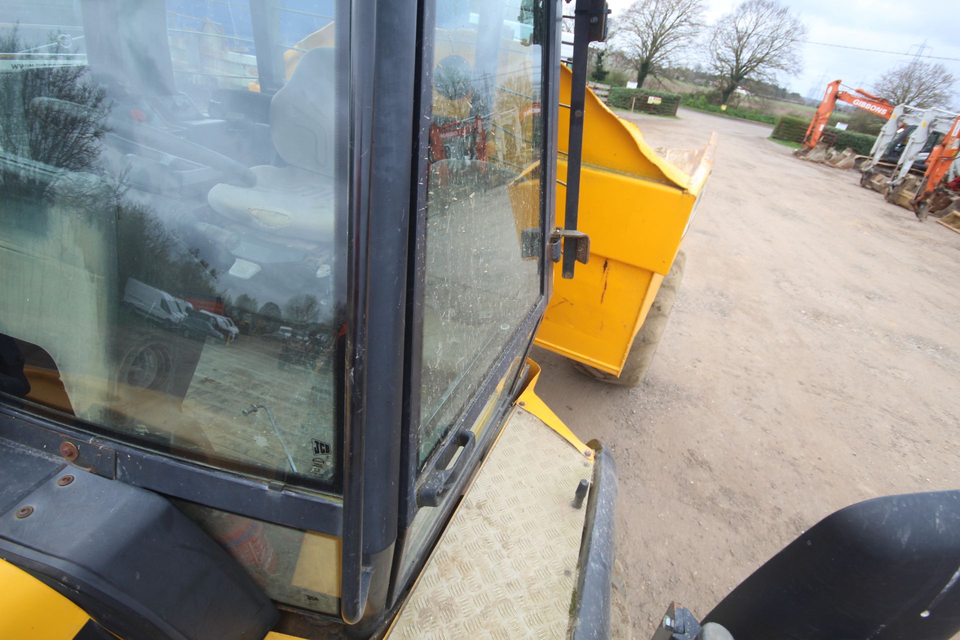 JCB 714 14T 4WD dumper. 2006. 6,088 hours. Serial number SLP714AT6EO830370. Owned from new. Key - Image 71 of 108