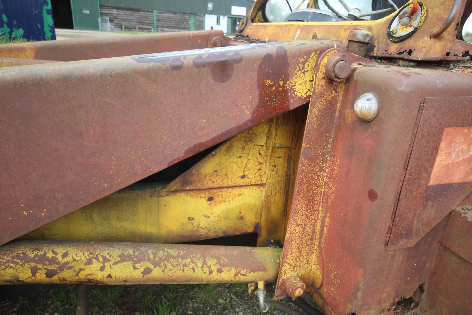 JCB 3C II 2WD backhoe loader. Registration Q106 EPV. With two rear buckets. Vendor reports that - Image 66 of 85