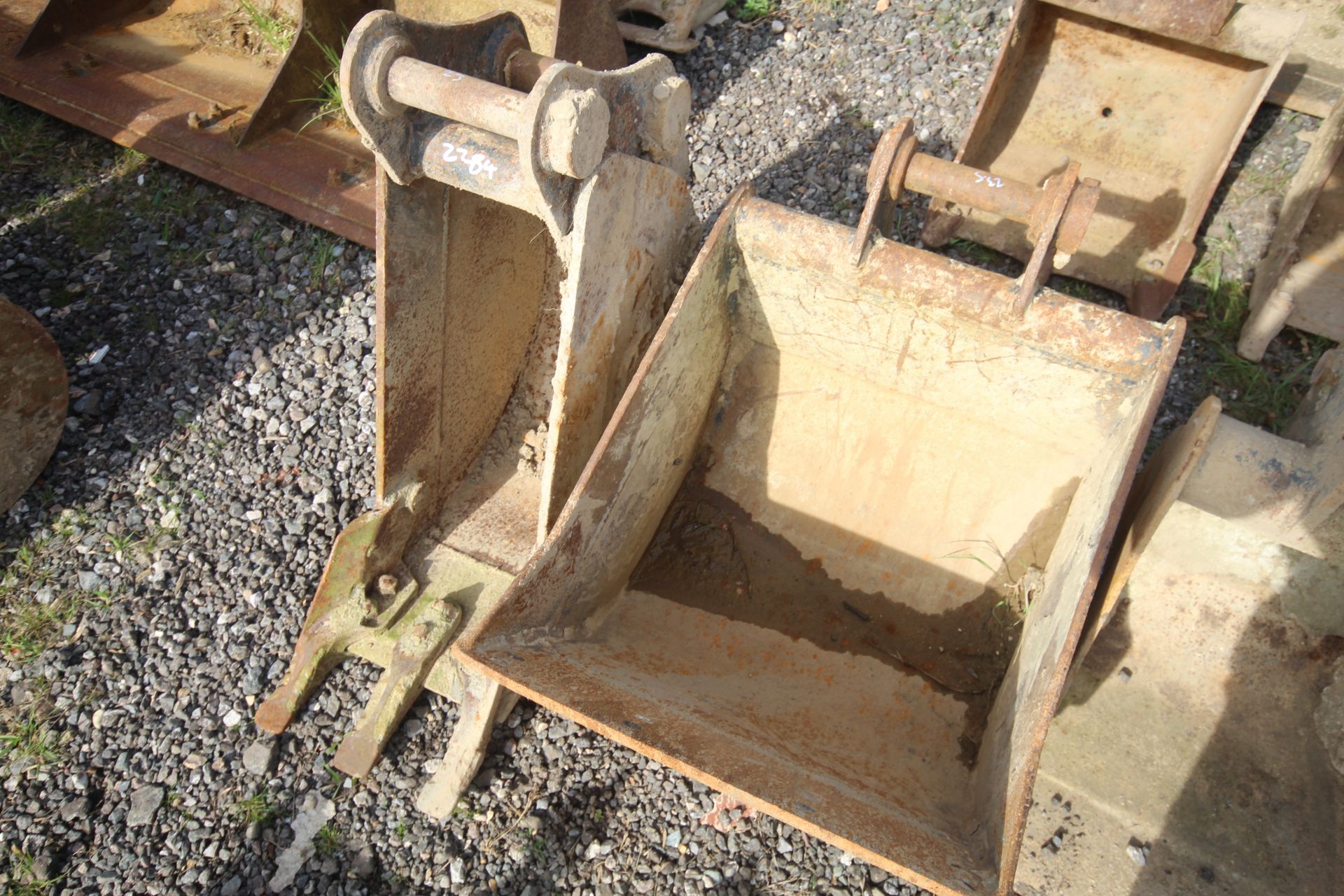 4x excavator buckets. To include 11.5in, 22in, 12in and 17inch. For sale on behalf of the Directors, - Image 3 of 5