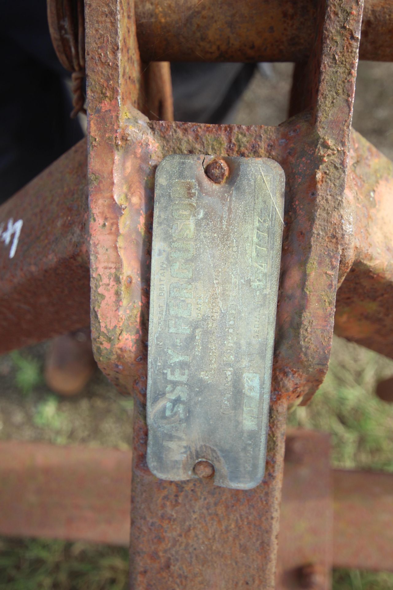 Massey Ferguson 23 heavy duty pigtail cultivator. - Image 4 of 10