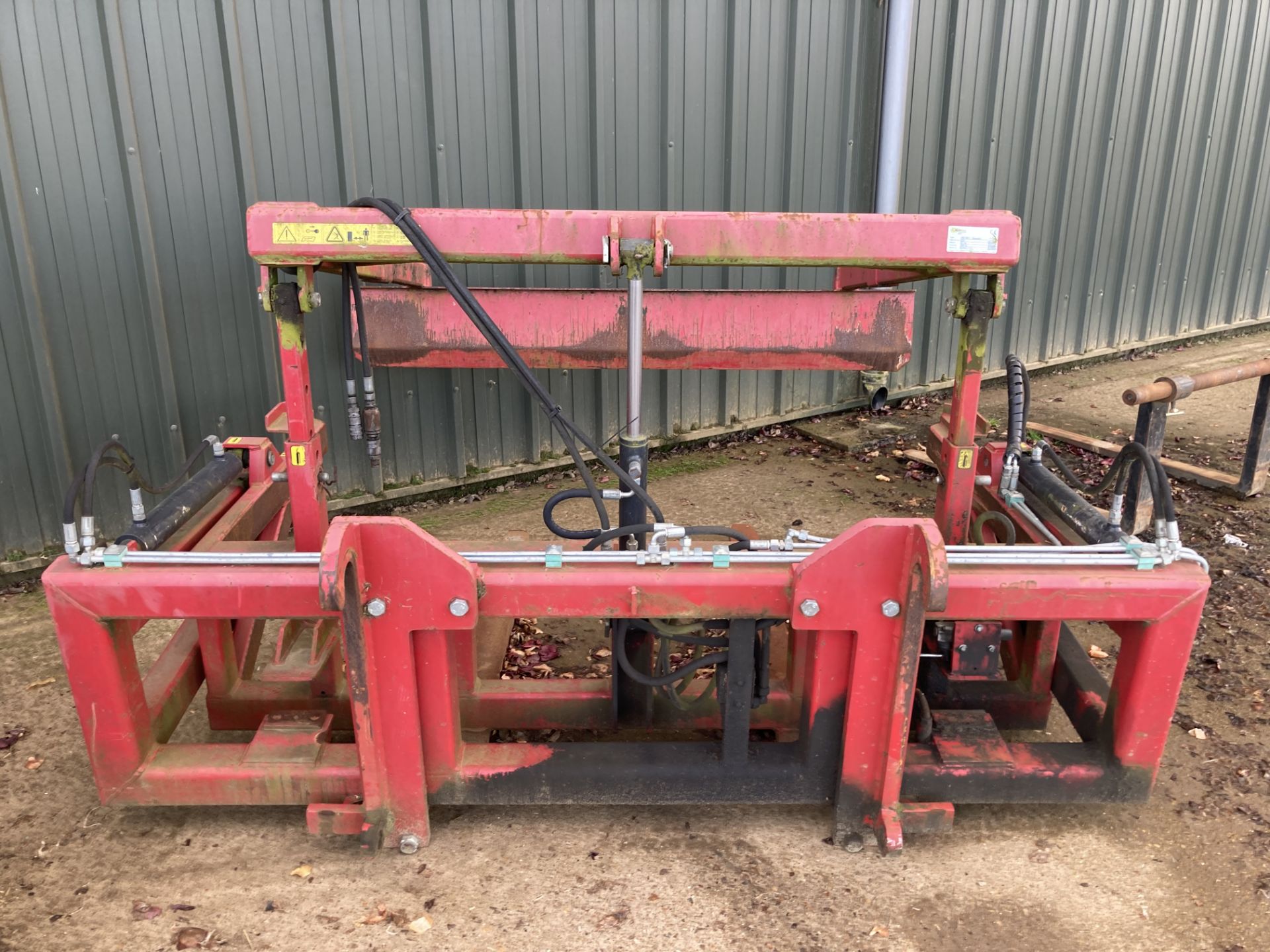 Broadwater/ Wifo K80 forward box tipper. 2018. JCB Q-Fit brackets. Owned from new. Collection from - Image 2 of 3