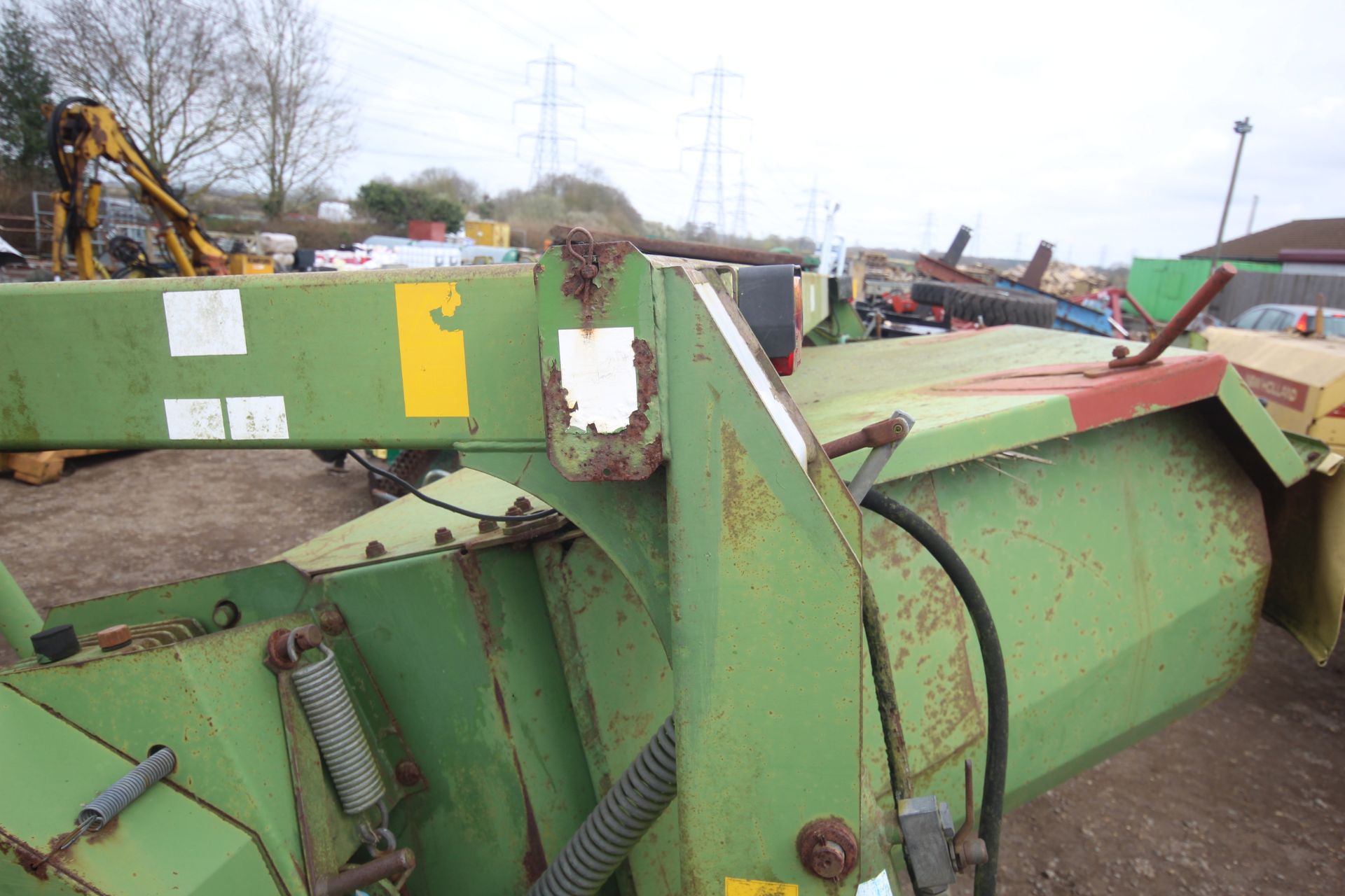 Krone 10ft trailed disc mower (no conditioner, removed). Model AM323CV. Serial number 379033. V - Bild 11 aus 18