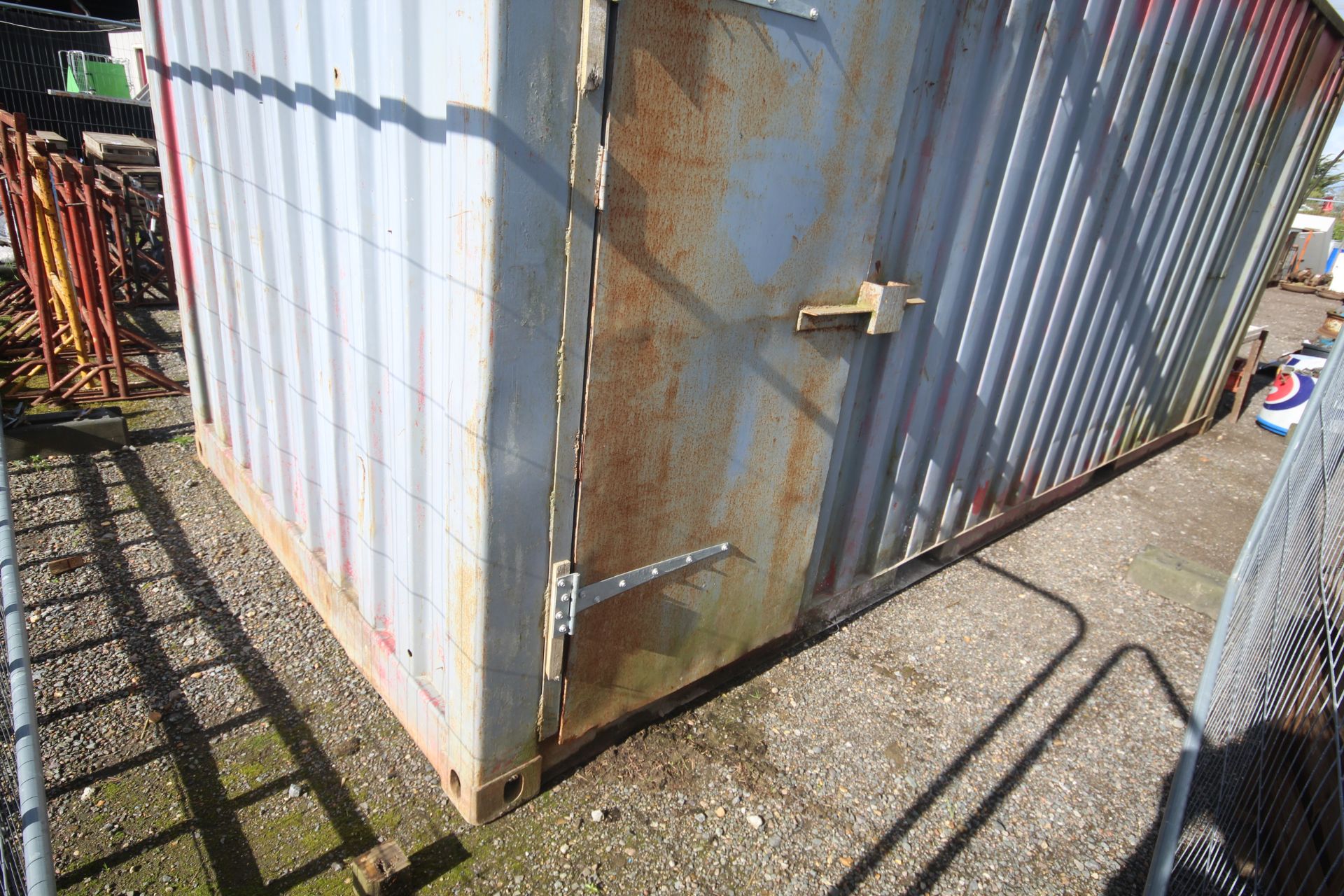 20ft shipping container. Previously used as workshop. With bench and storage racks. - Image 4 of 10