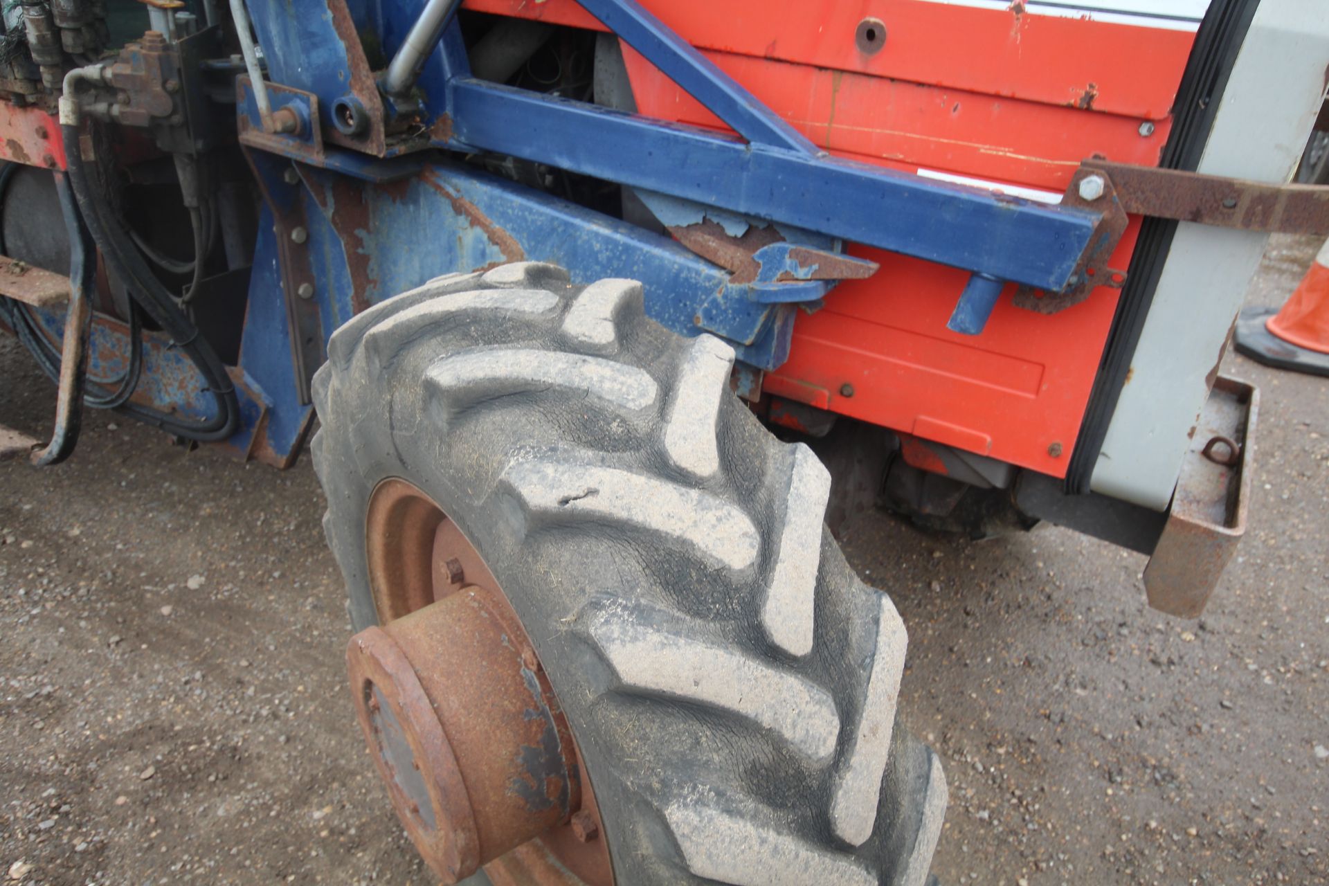 Massey Ferguson 698 4WD tractor. Registration DVF 568Y. Date of first registration 04/01/1983. 6,591 - Image 41 of 58