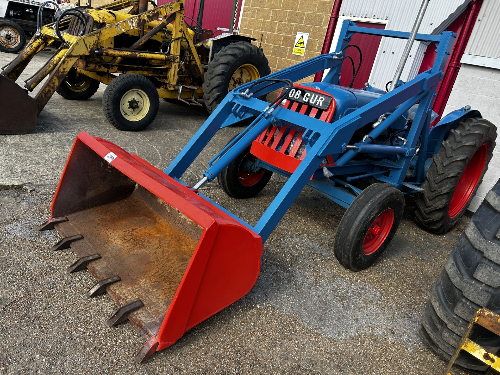 Fordson Power Major 2WD tractor. Registration 708 GUR (no paperwork). 12.4-36 rear wheels and - Image 2 of 54