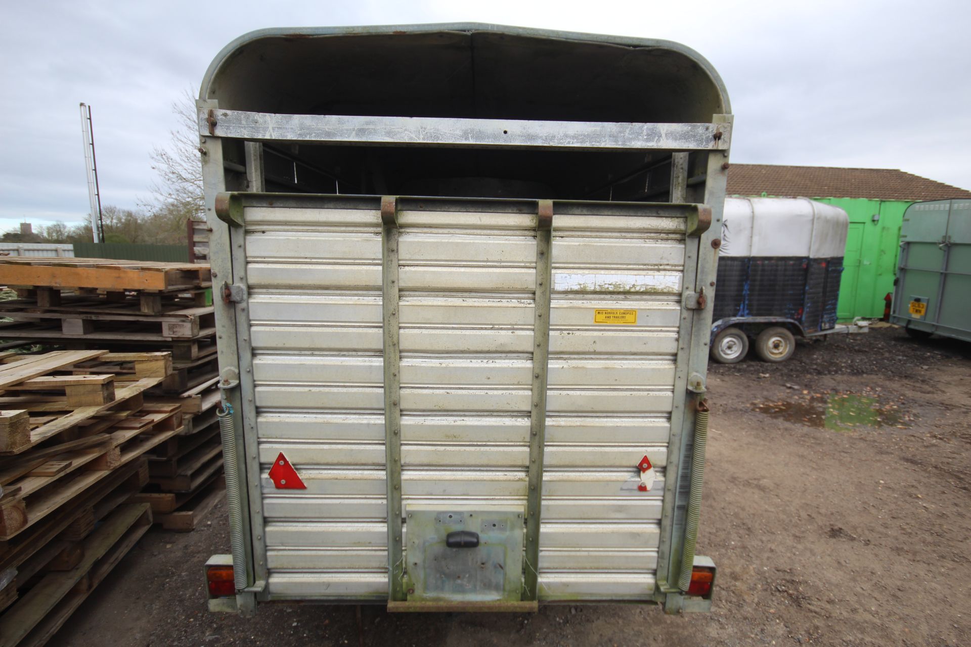 Ifor Williams 10ft twin axle livestock trailer. - Bild 31 aus 42