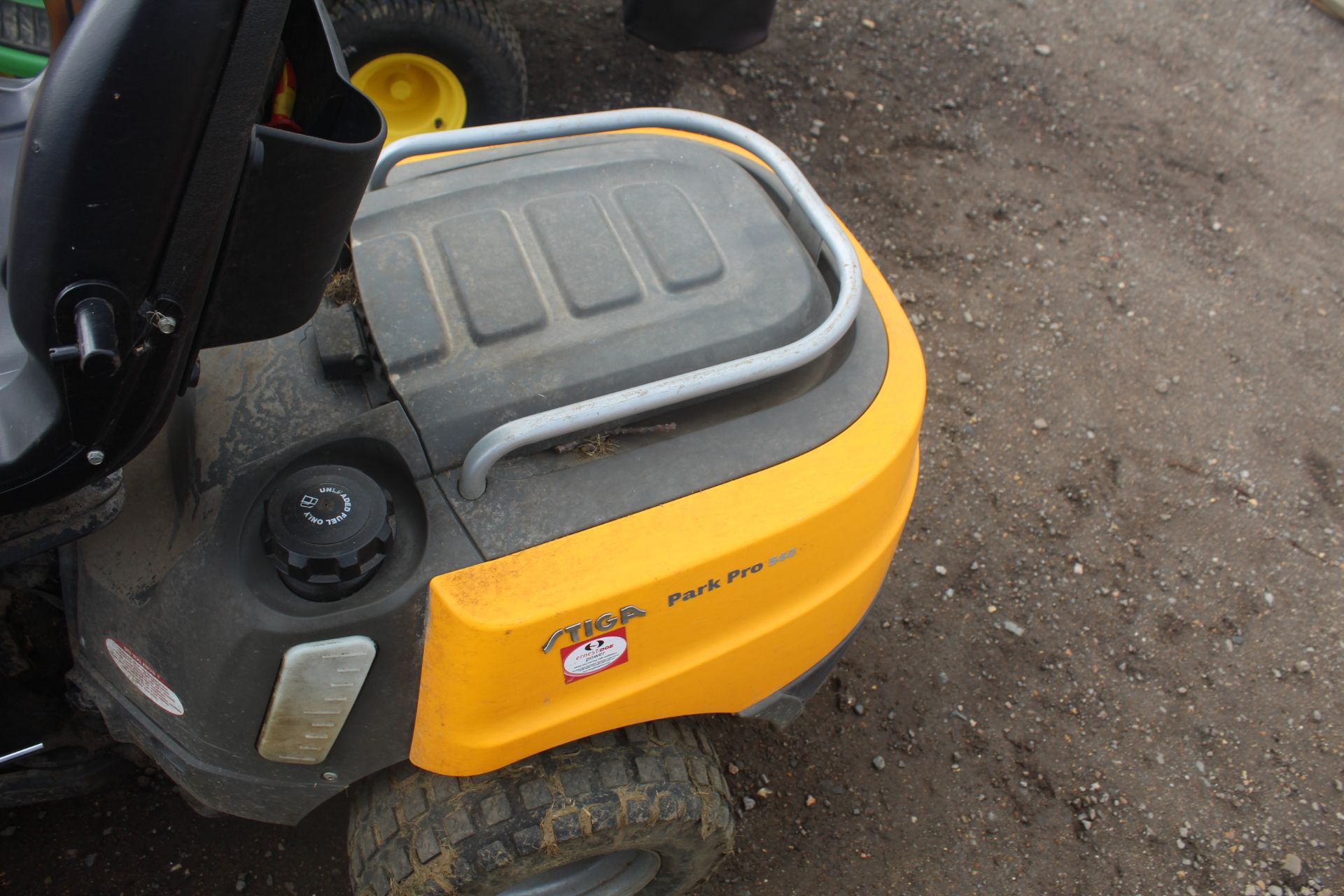 Stiga Park Pro 540 IX hydrostatic 4WD out-front mower. 2015. 274 hours. With Honda petrol engine, - Image 15 of 25