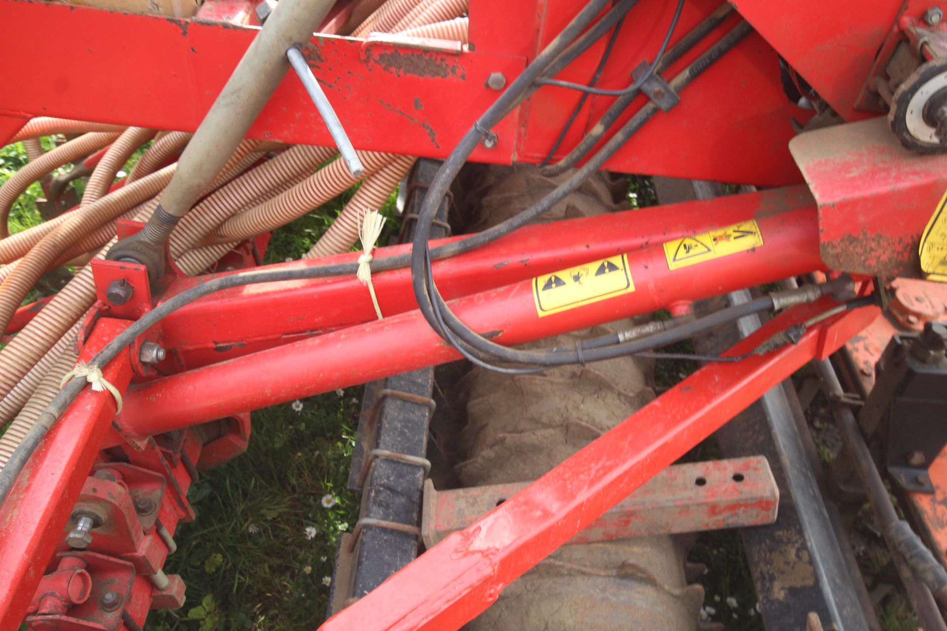 Maschio 4m power harrow. With packer. Piggybacked with Vicon LZ505 Suffolk coulter drill. 1995. With - Image 43 of 52