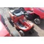 Murray 6/25 ride-on mower. Serial number 041202. V