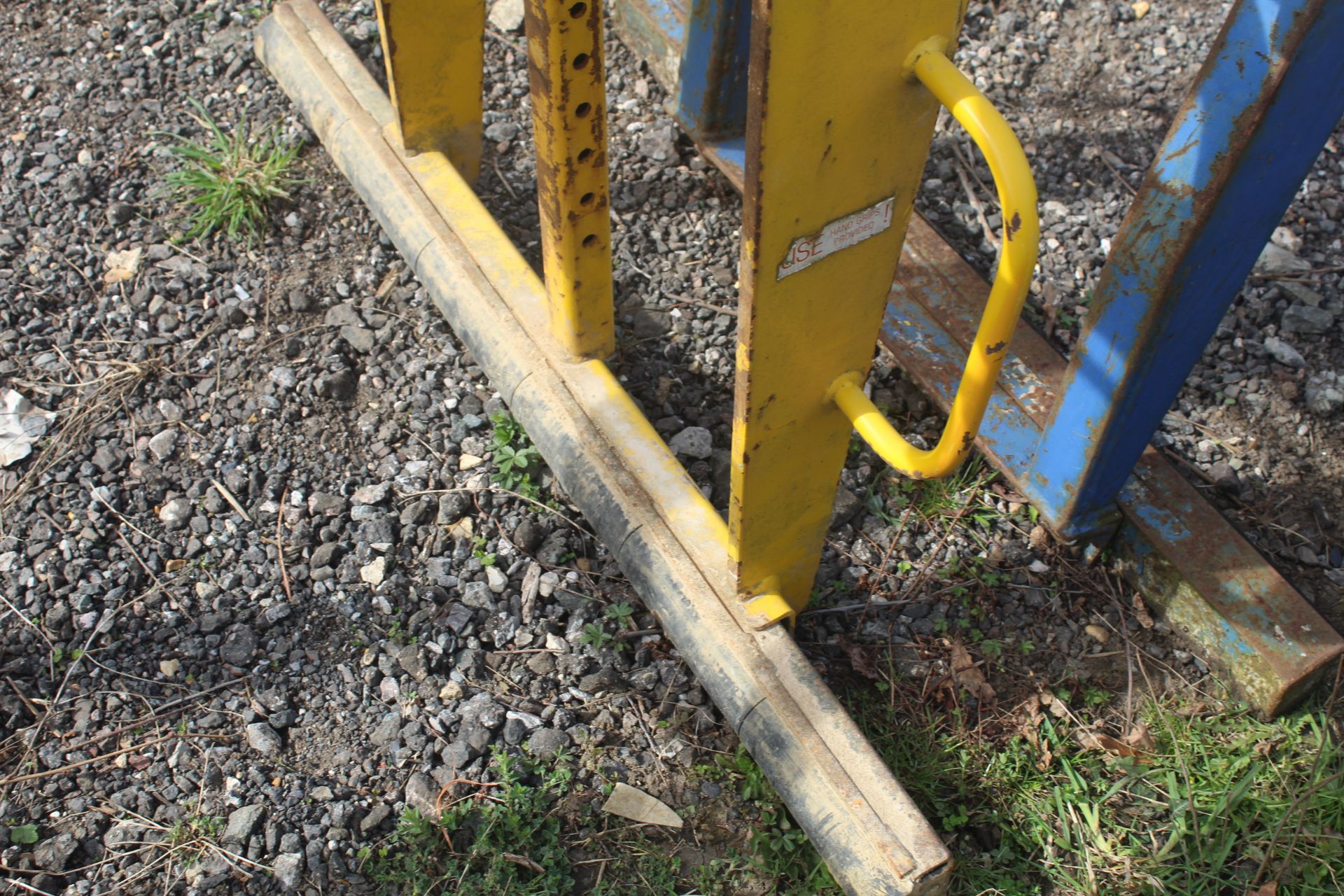 Block grab for loader. For sale on behalf of the Directors, pending liquidation. V - Image 10 of 11