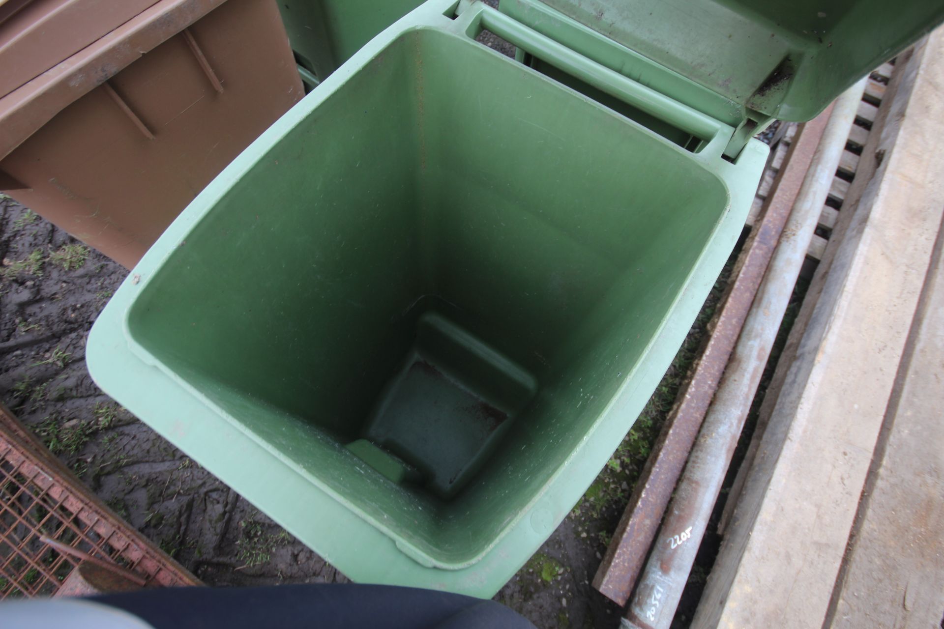 2x green wheelie bins. - Image 3 of 4