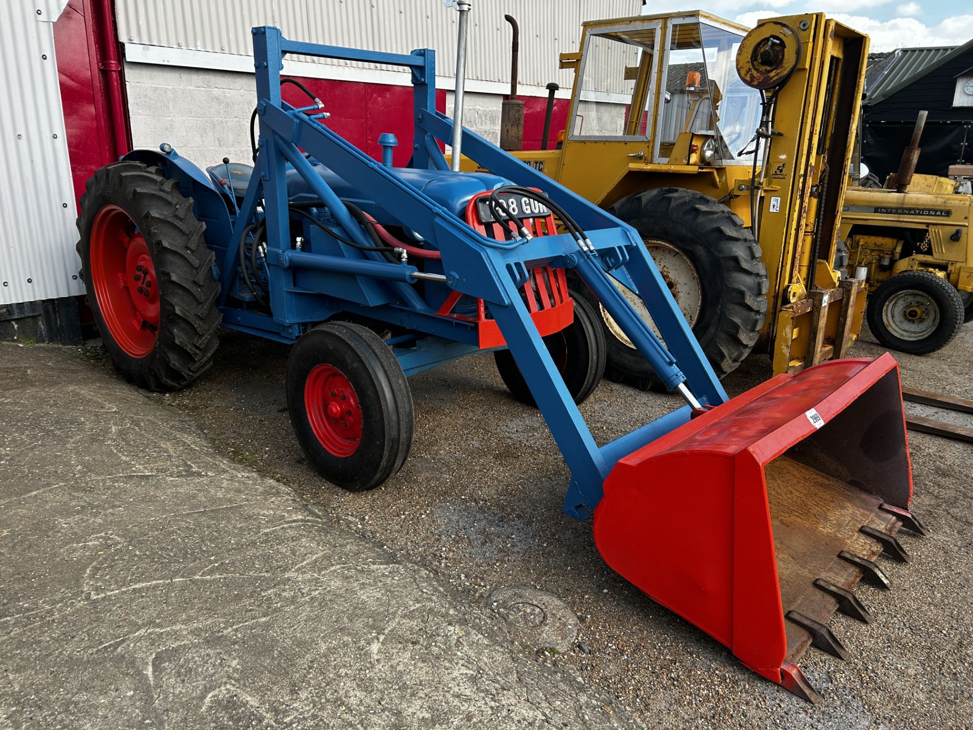 Fordson Power Major 2WD tractor. Registration 708 GUR (no paperwork). 12.4-36 rear wheels and