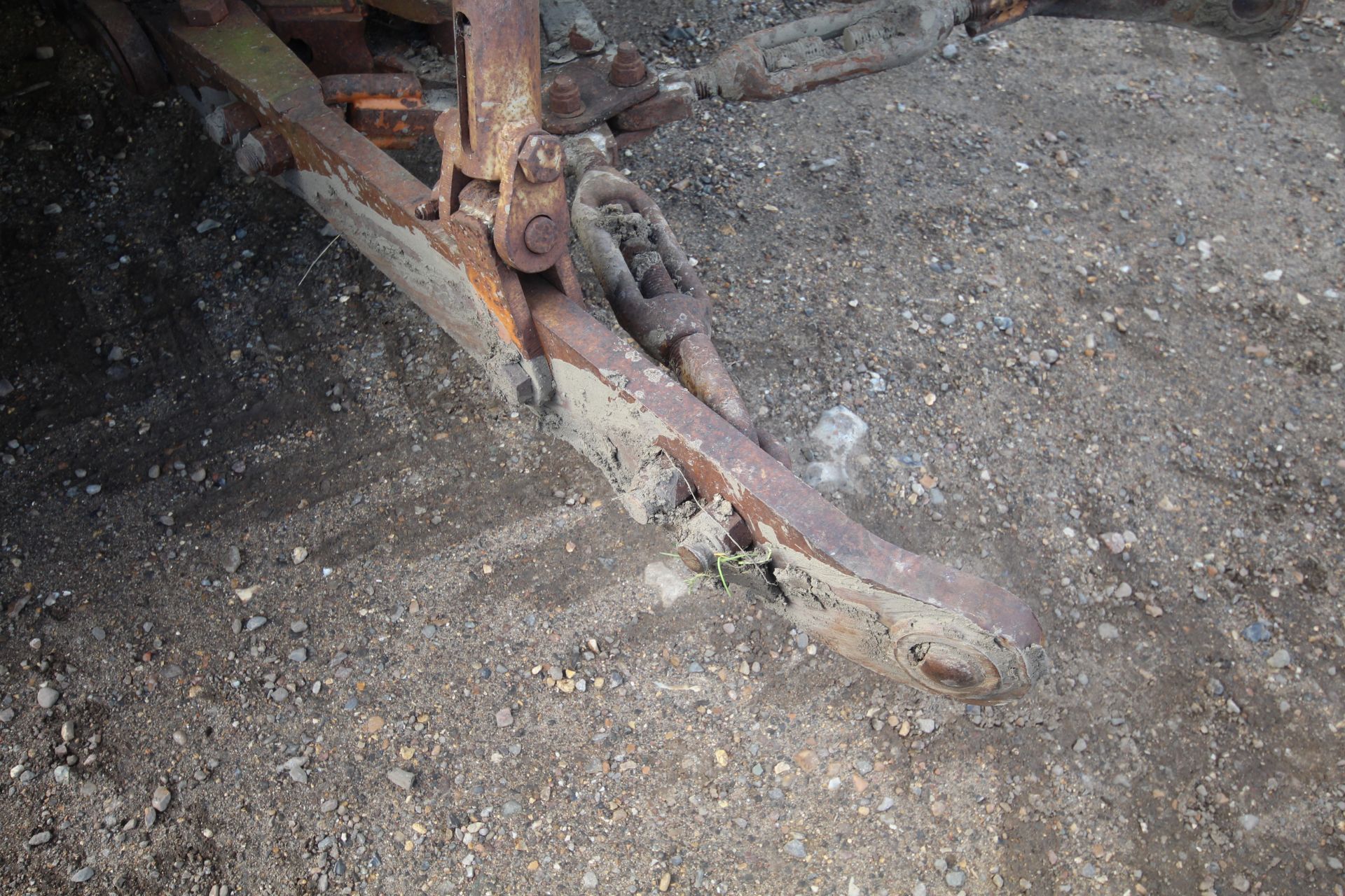 Fiat 100c steel tracked crawler. With Turner rear linkage. Owned from new. Unused for some time - Image 23 of 58