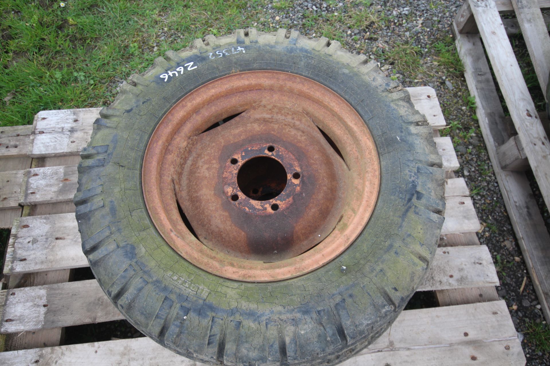2x 5-stud wheels and tyres. V - Image 3 of 3