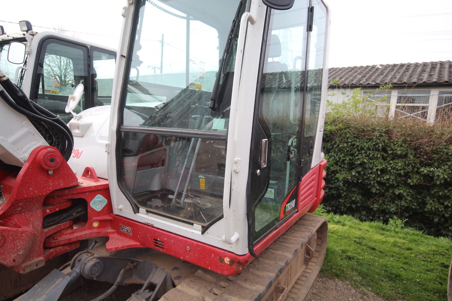 Takeuchi TB290 9T rubber track excavator. 2018. 5,524 hours. Serial number 190200976. With 4x - Image 33 of 68