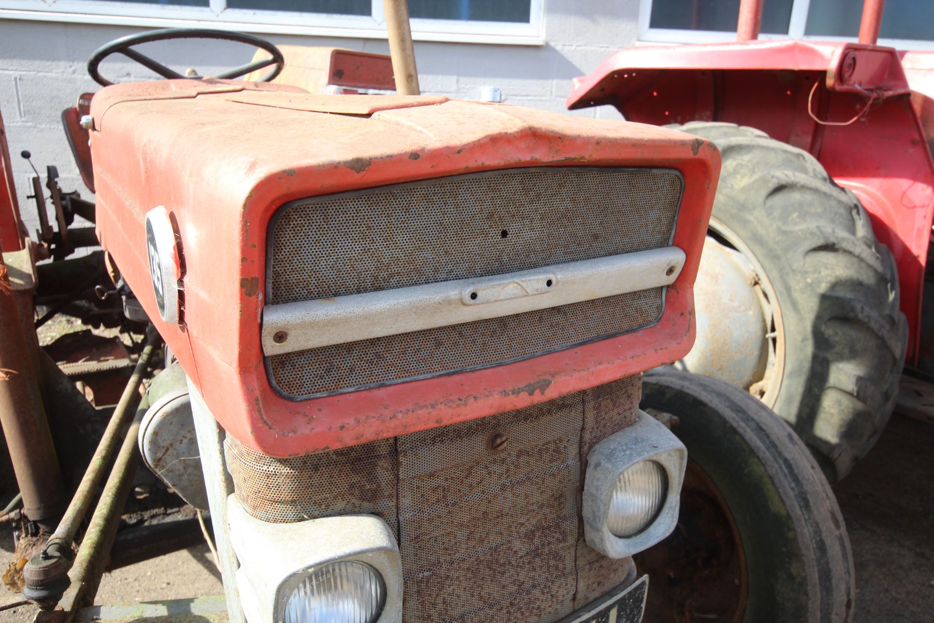 Massey Ferguson 135 2WD tractor. Registration ART 5H. Date of first registration 07/11/1969. - Bild 5 aus 58