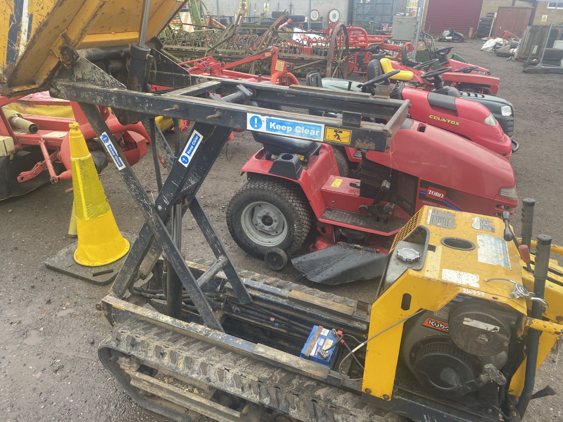 WB06 HighLift tracked pedestrian high tip dumper. 3,318 hours. With Kubota diesel engine. Key held. - Image 24 of 35