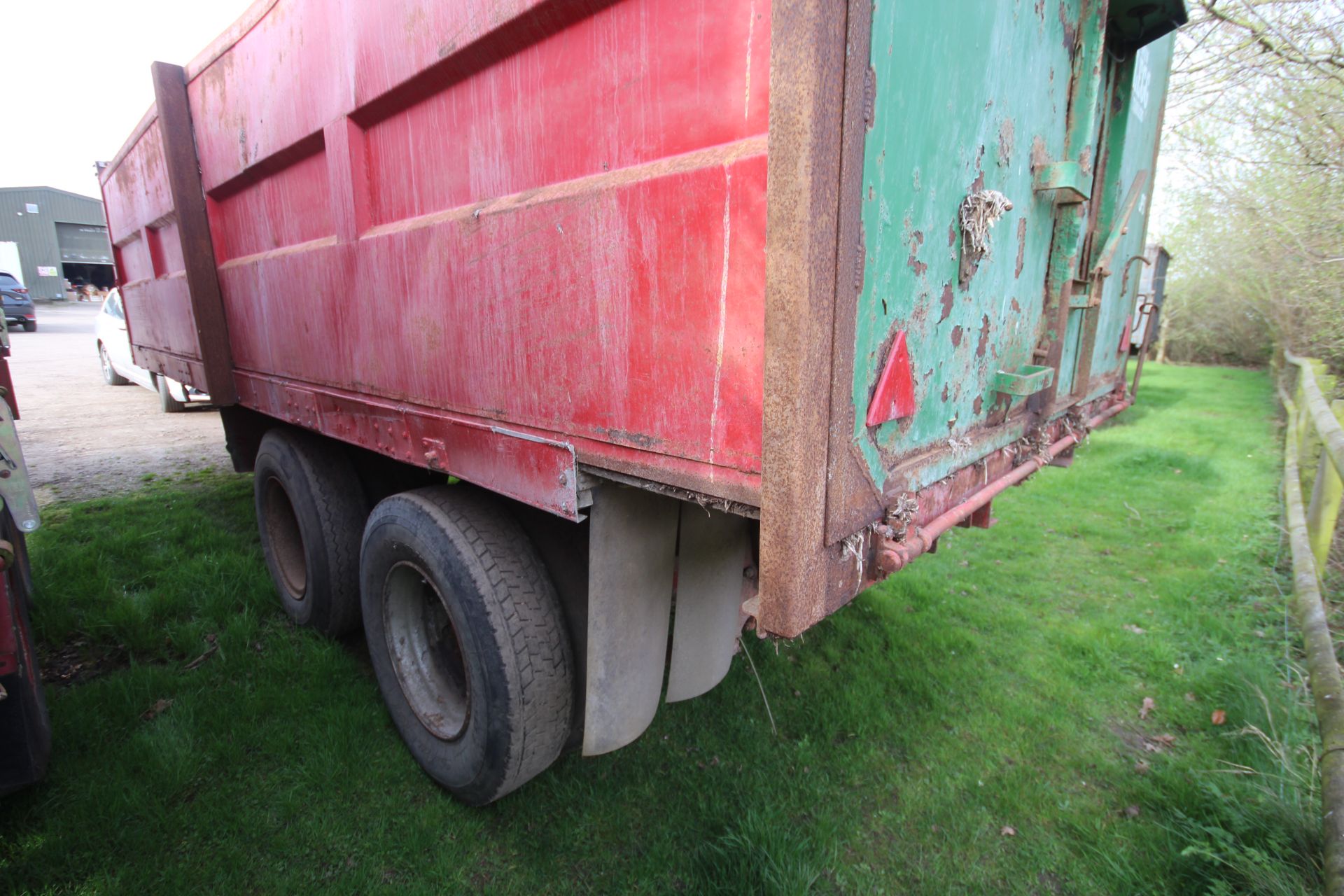 15T twin axle lorry conversion tipping trailer. V - Image 4 of 28