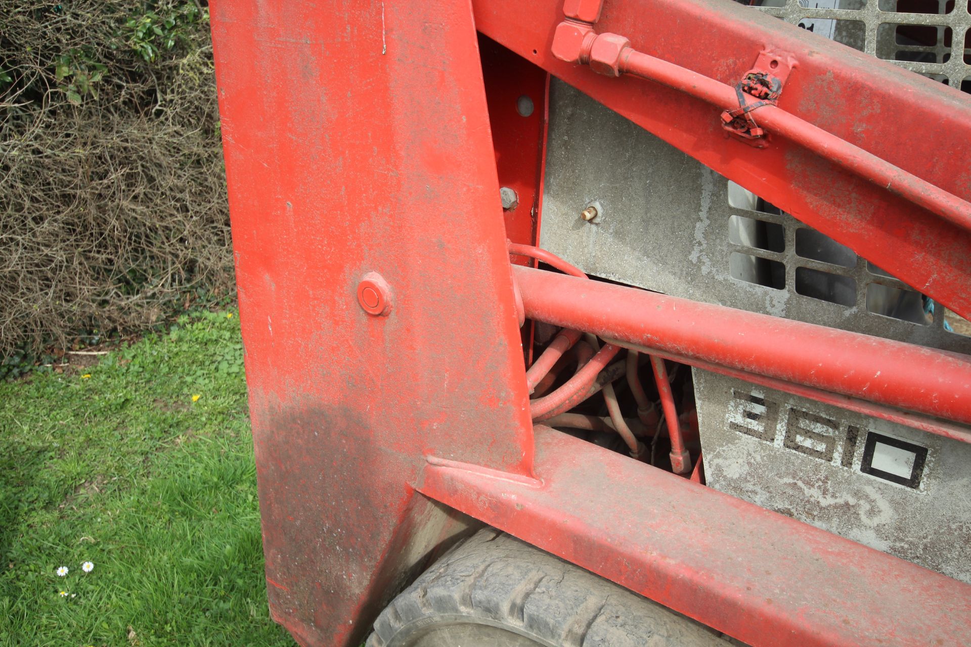 Gehl 3610 skid steer loader. With pallet tines and bucket. Key held. - Image 12 of 35