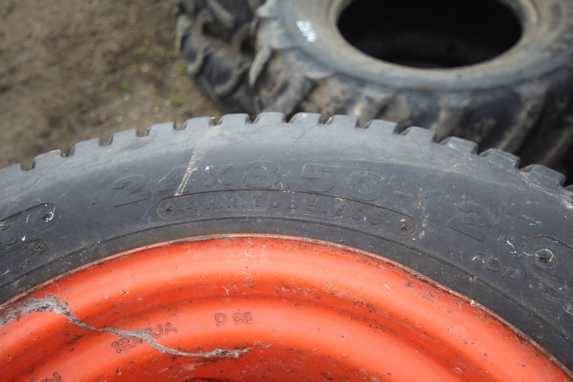 Set of Kubota B7100 turf wheels and tyres. - Image 4 of 4