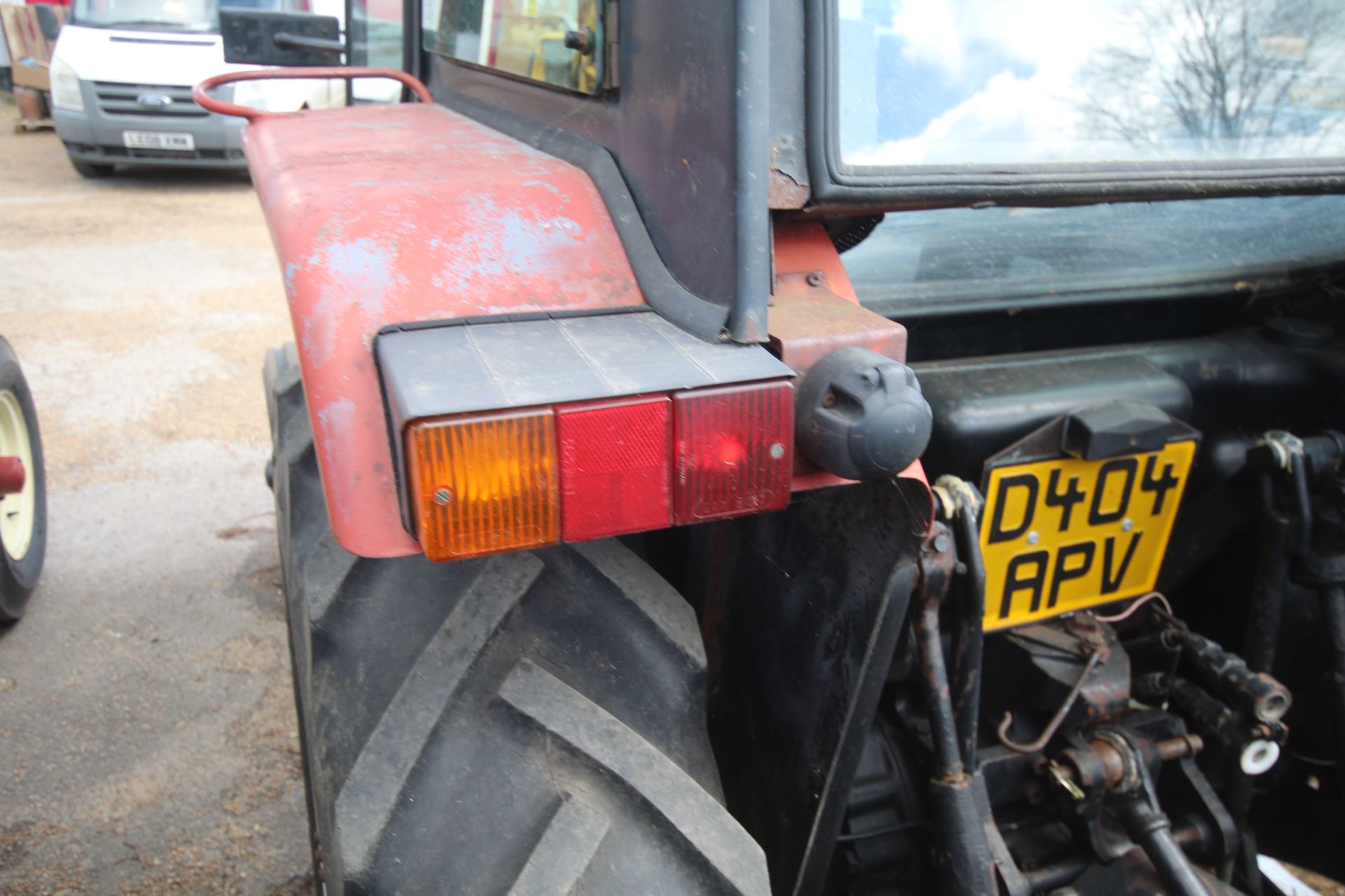 Case International 485 2WD tractor. Registration D404 APV. Date of first registration 27/10/1986. - Image 19 of 57