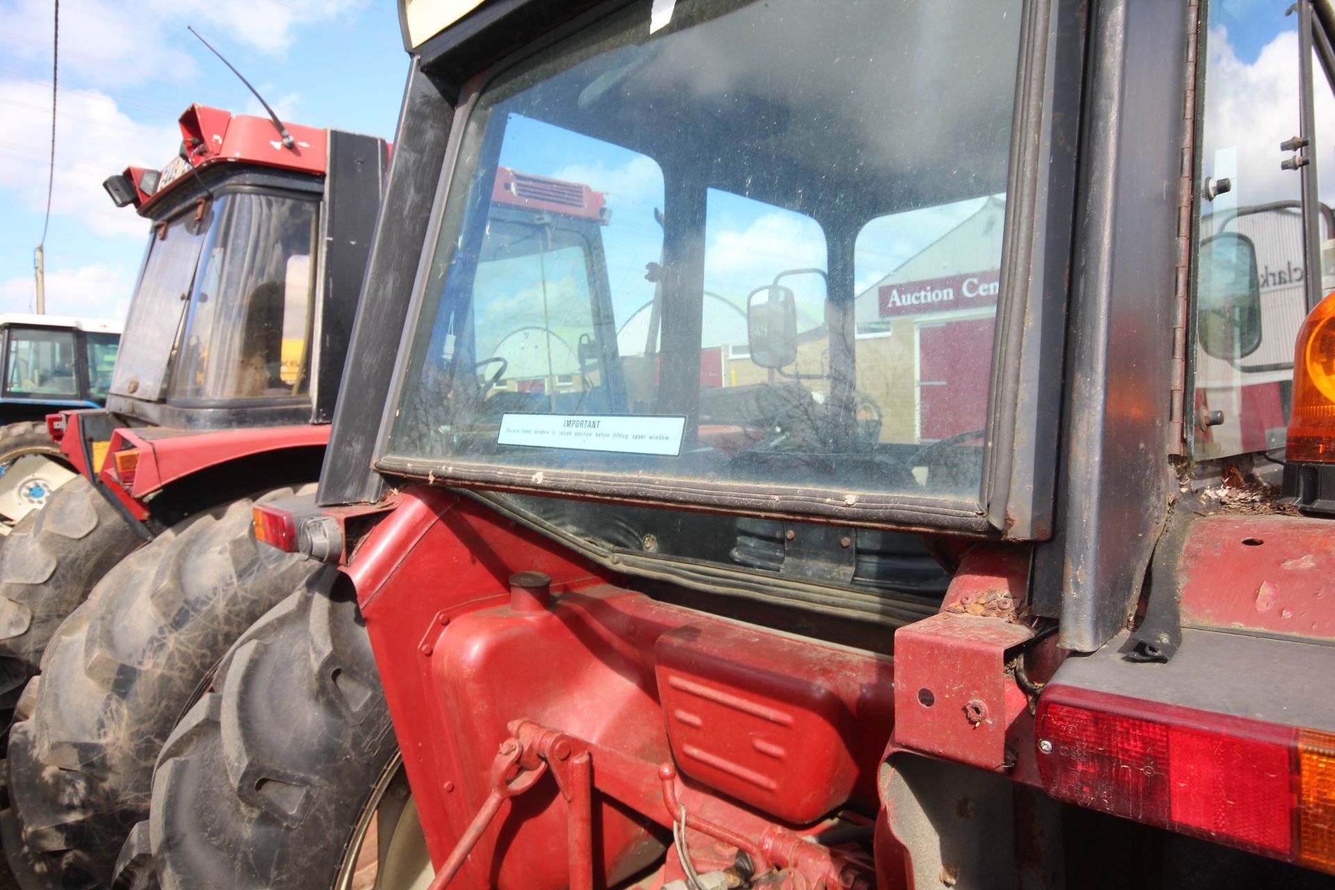 International Hydro 84 2WD tractor. Registration RGV 594W. Date of first registration 19/03/1981. - Image 21 of 62