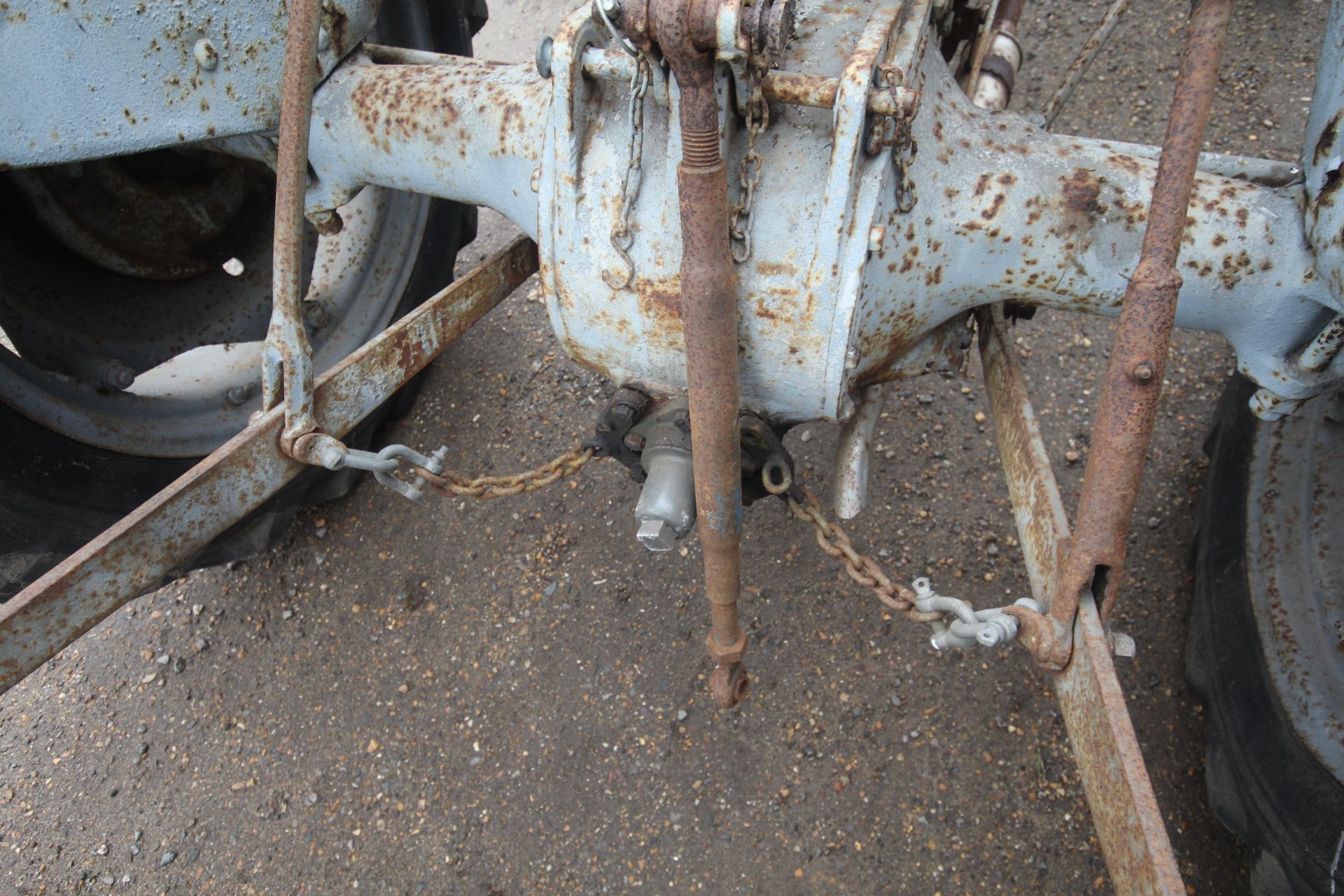 Ferguson TED 20 Petrol/ TVO 2WD tractor. 1953. Serial number 201176. Key held. V - Bild 17 aus 45