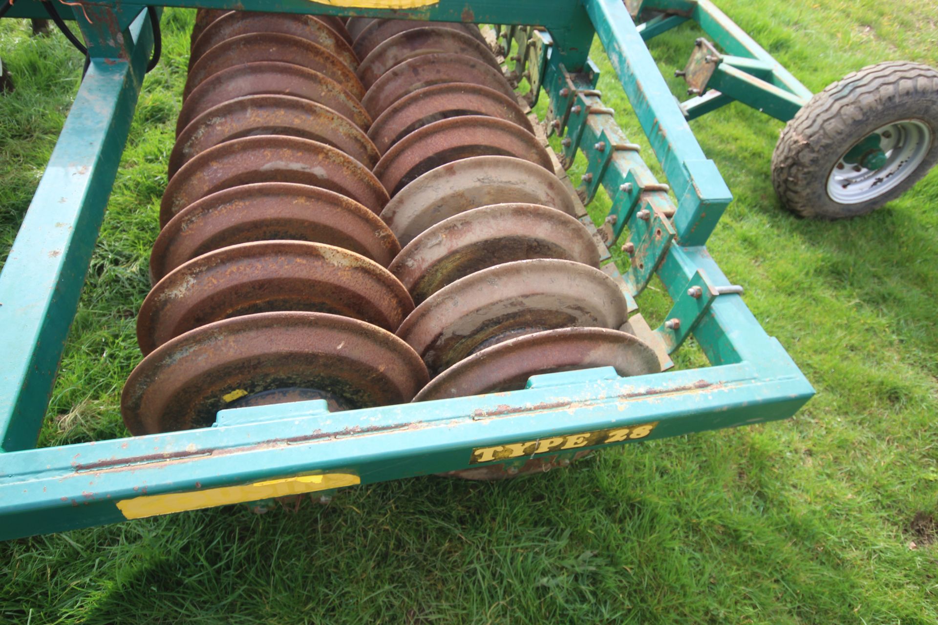 Cousins Type 28 3.4m trailed double press. With DD style rings and leading tines. From a local - Bild 14 aus 31