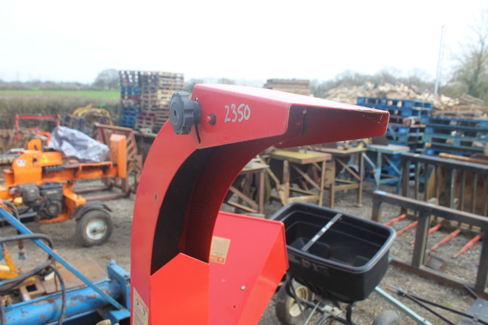 BX42S Linkage mounted PTO chipper. 2013 - Image 6 of 15