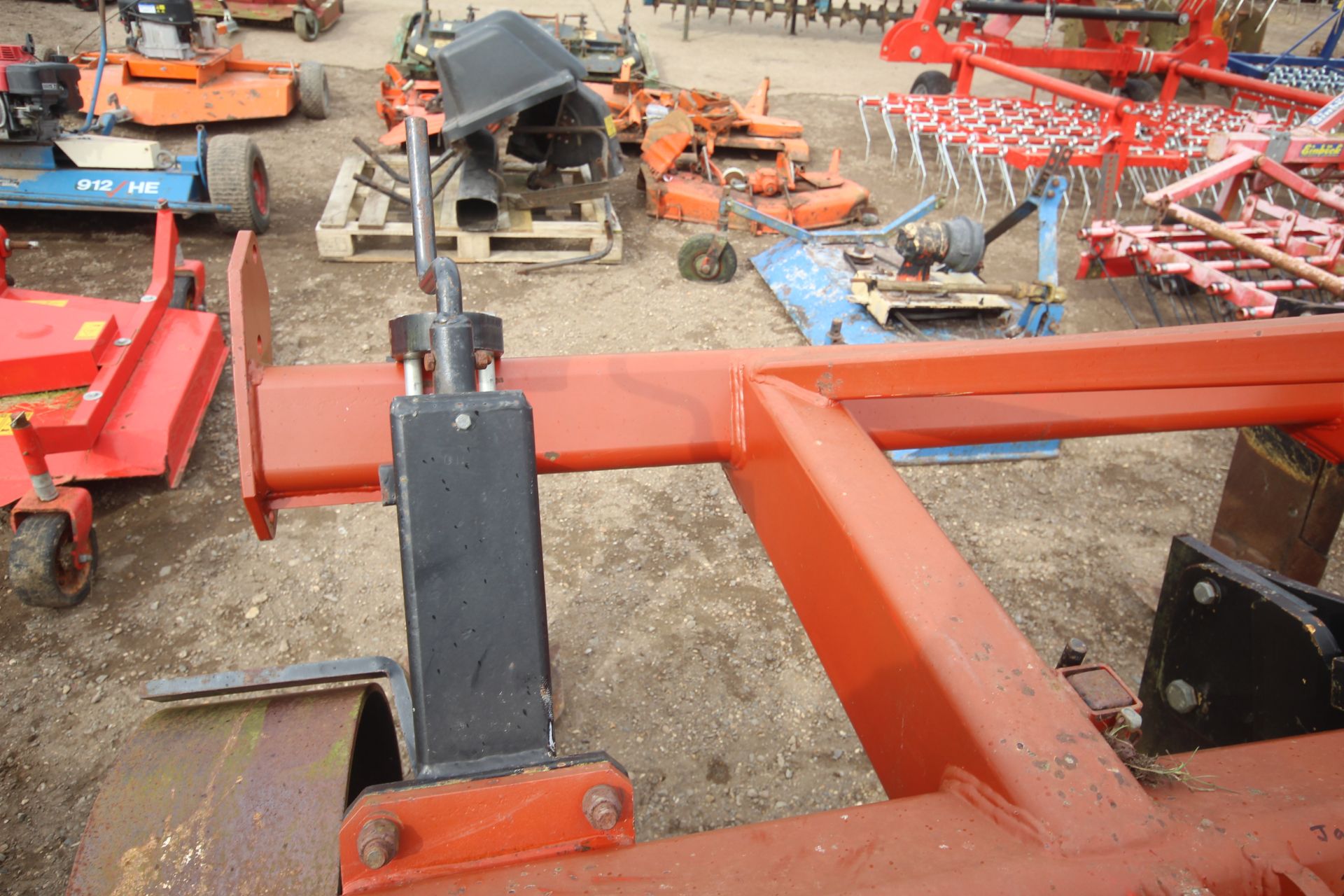 Spaldings 90/150 Flatlift three leg subsoiler. From a local deceased estate. Manual held. - Image 3 of 17