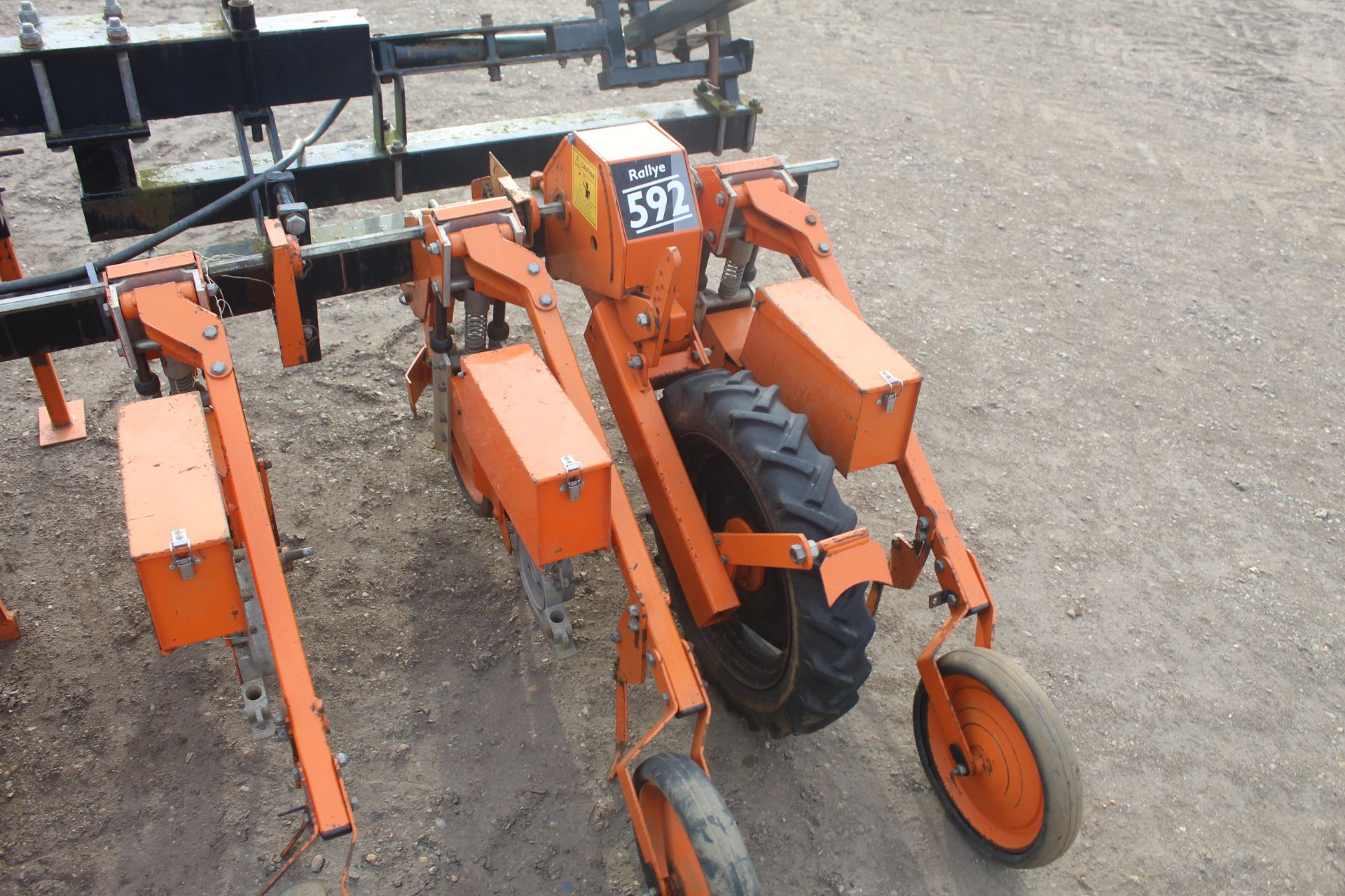 Stanhay Rallye 592 hdraulic folding 12 row beet drill. With bout markers. For spares or repair. V - Bild 20 aus 26