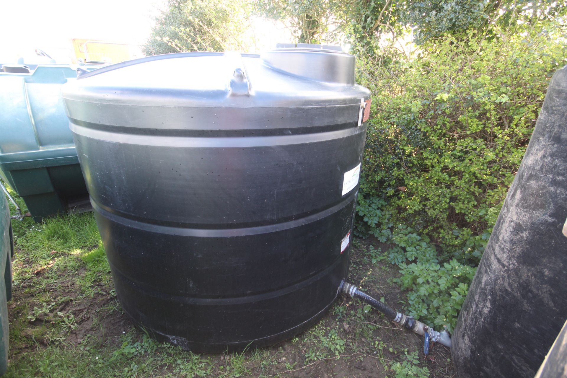 Endramaxx 4,000L sprayer clean water tank - Image 2 of 4