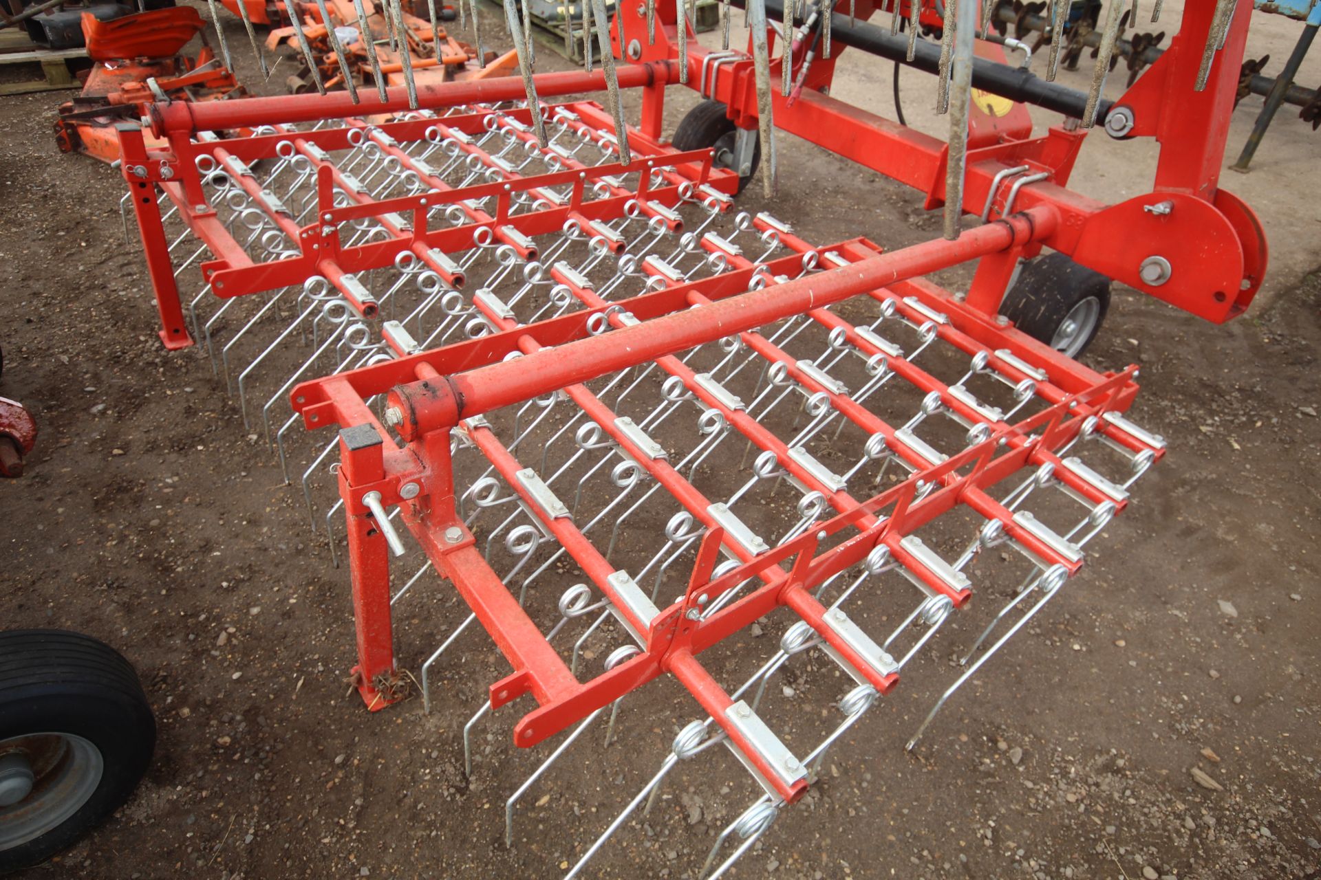 Jarmet 6m hydraulic folding grass harrow. - Image 12 of 16