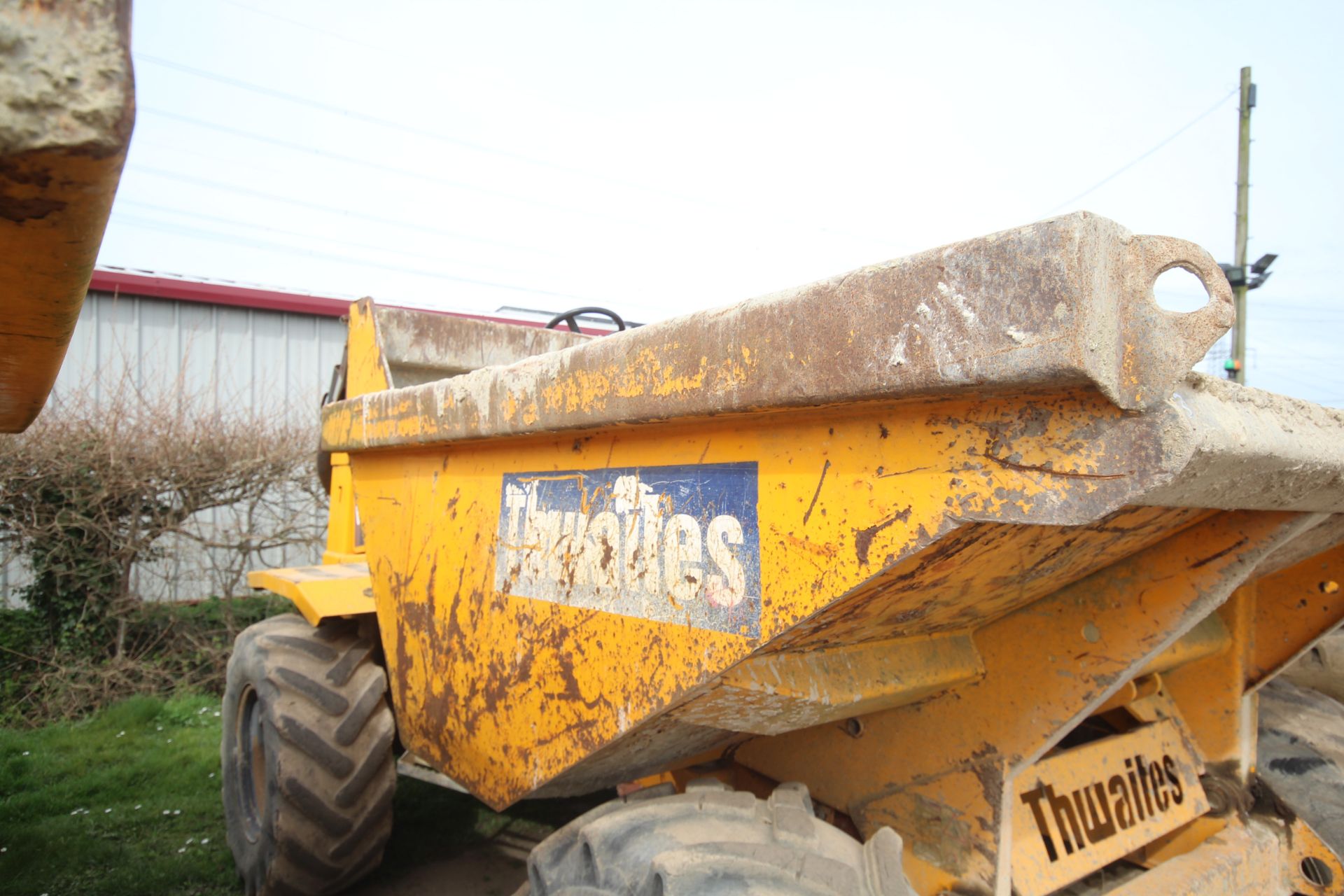 Thwaites 6T 4WD dumper. 2009. Hours TBC. Serial number SLCM565ZZ90887177. 405/70-20 wheels and - Image 7 of 35