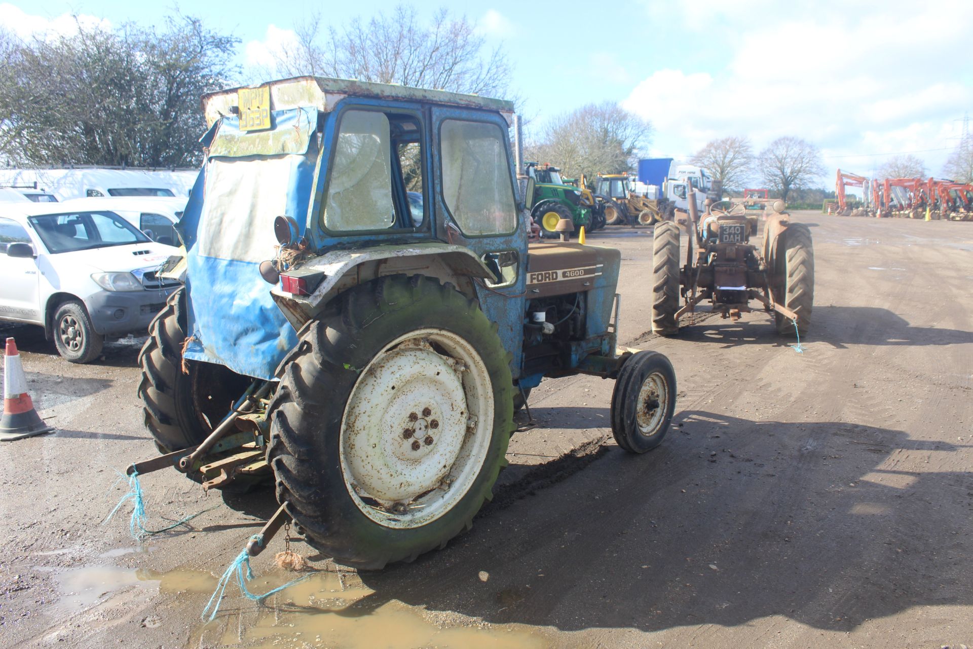 Ford 4600 2WD tractor. Registration MPV 963P. Date of first registration 01/03/1976. Serial number - Image 3 of 42