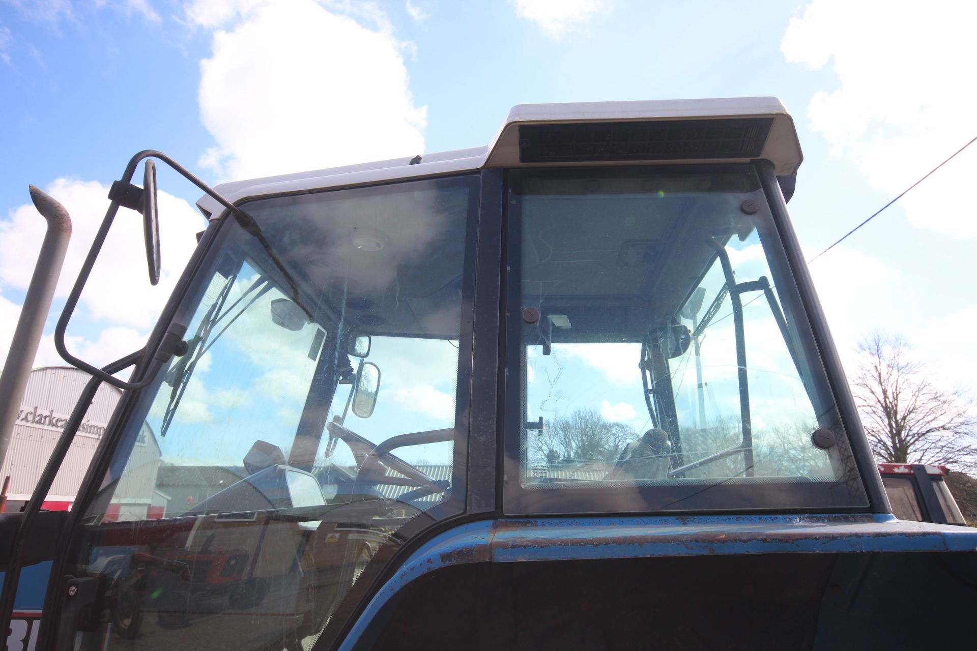 Ford 6640 Powerstar SLE 4WD tractor. Registration M622 WVW. Date of first registration 09/01/1995. - Image 13 of 67