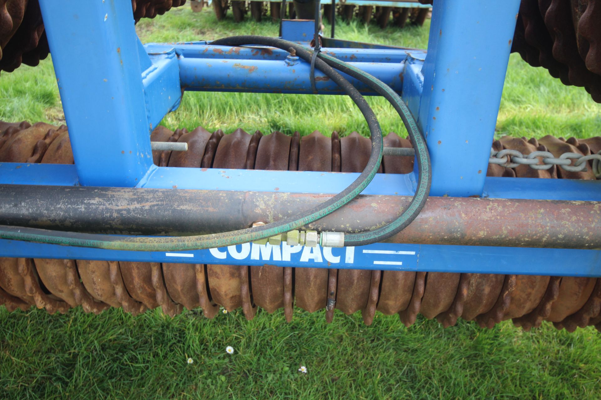 Dalbo 6.3m hydraulic folding rolls. With Snowflake rings. From a local Deceased estate. - Bild 13 aus 22