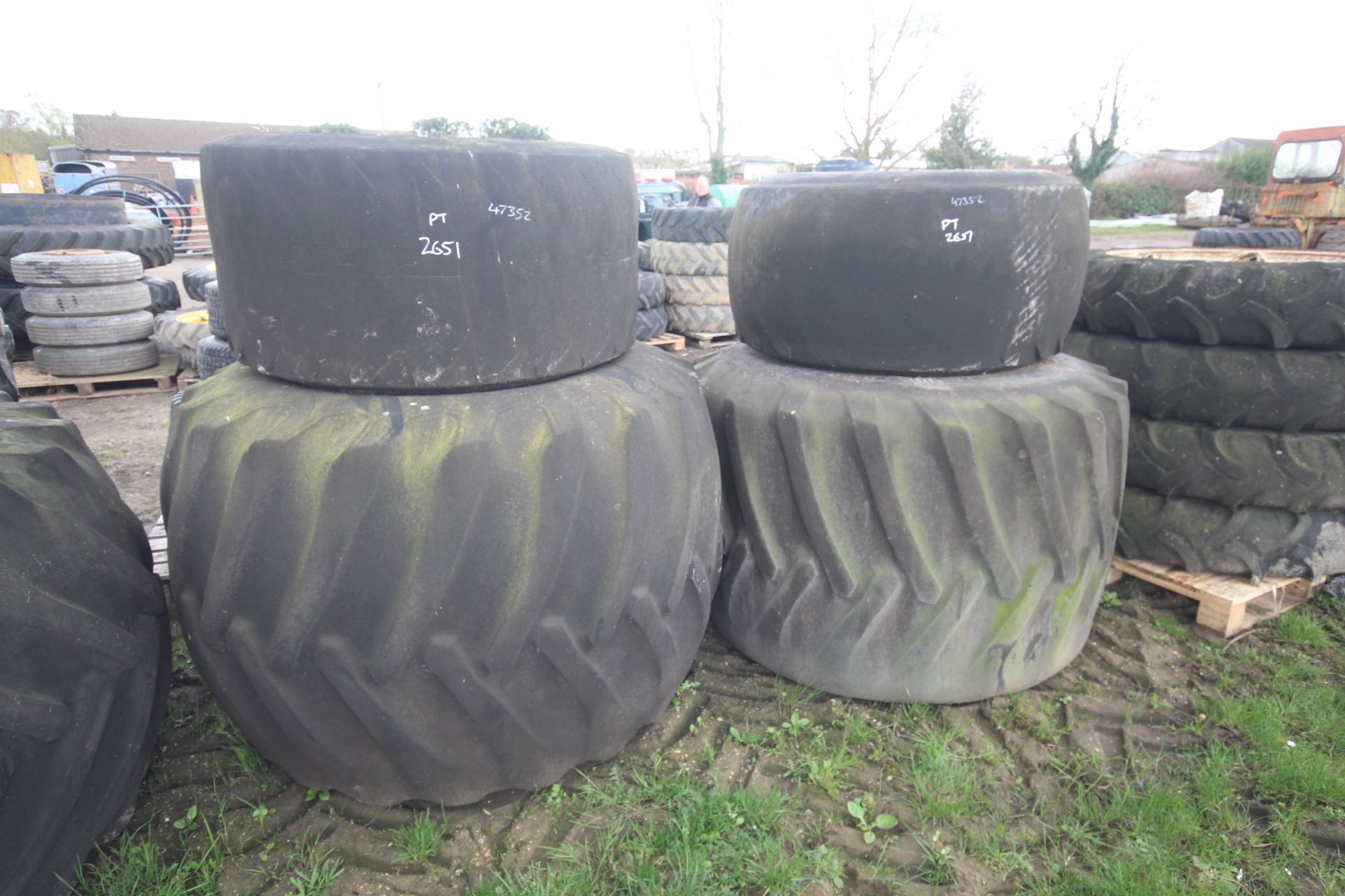 Se of flotation wheels and tyres. V