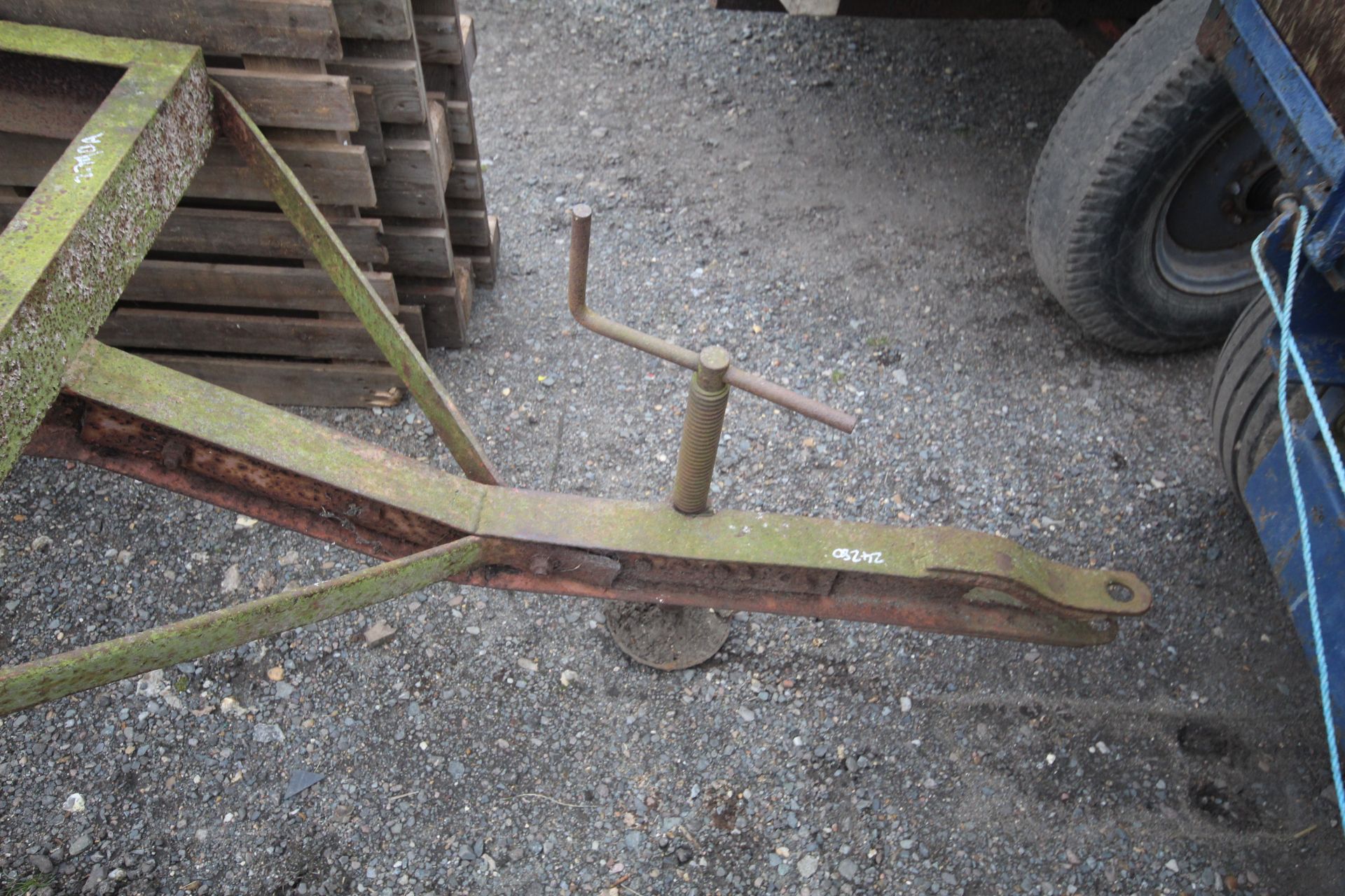 Single axle trailer chassis. - Image 2 of 6