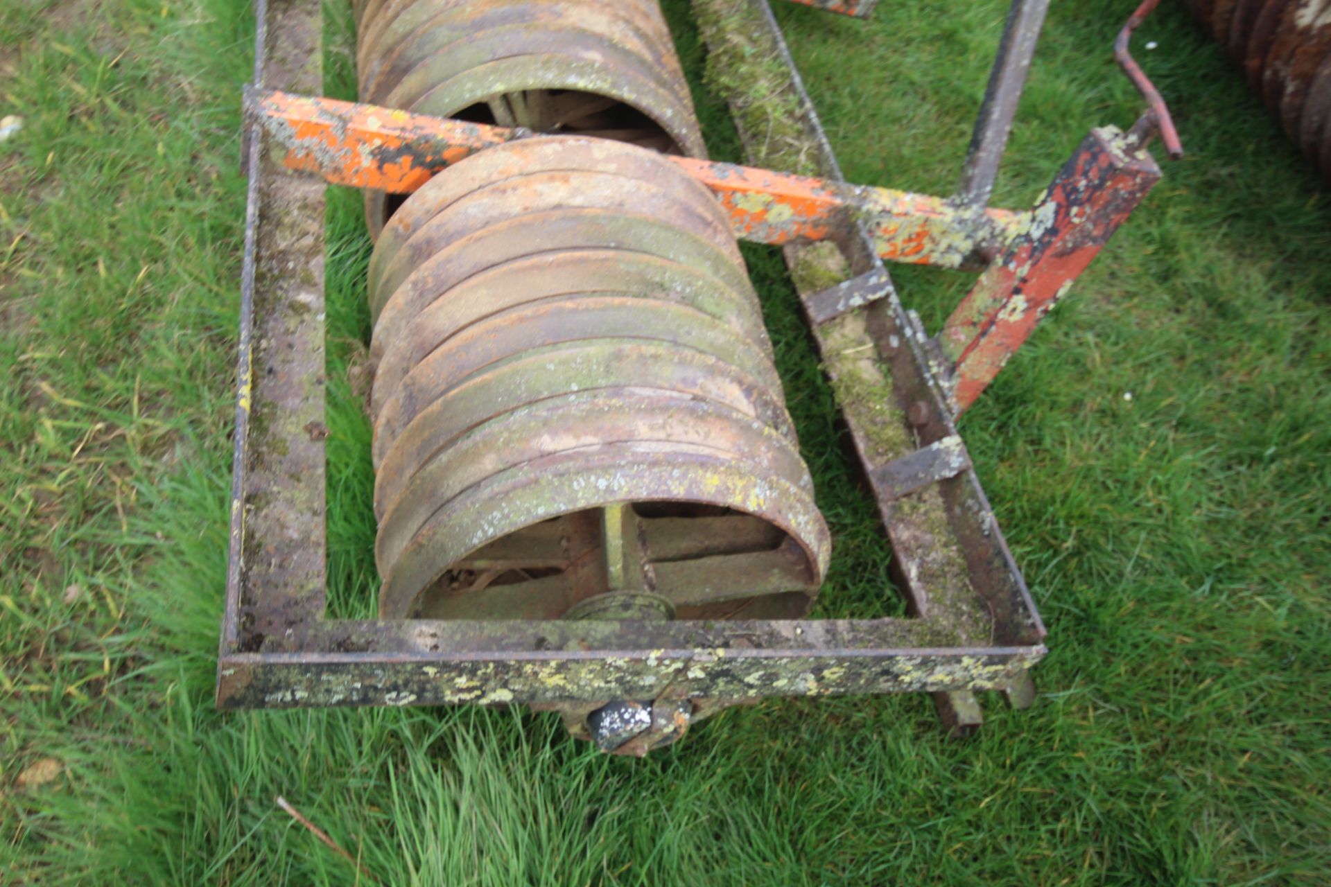 Linkage mounted Cambridge roll. For sale due to retirement. V - Image 8 of 9