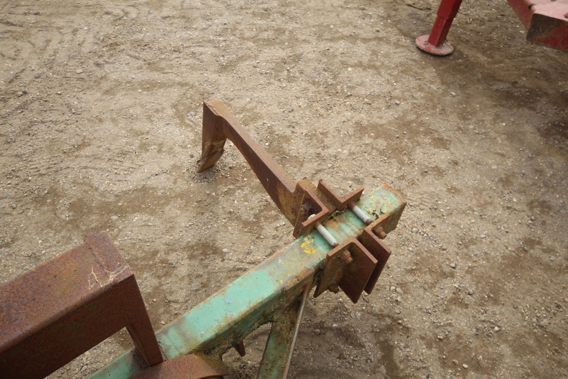 Twin leg subsoiler. - Image 4 of 7